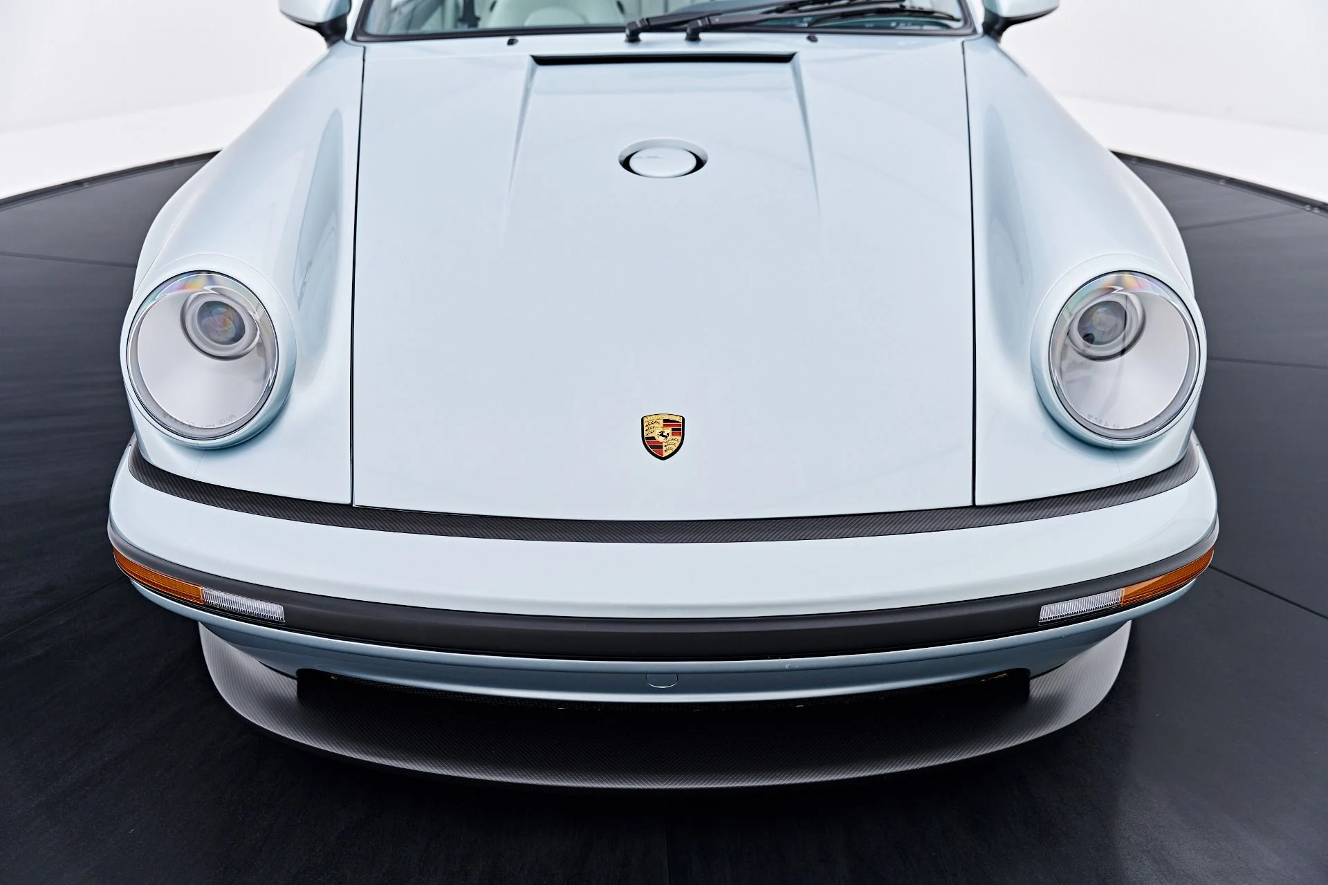 mph024_1137121714_Used_1990_Porsche_911_1789729624_f5f7639e17
