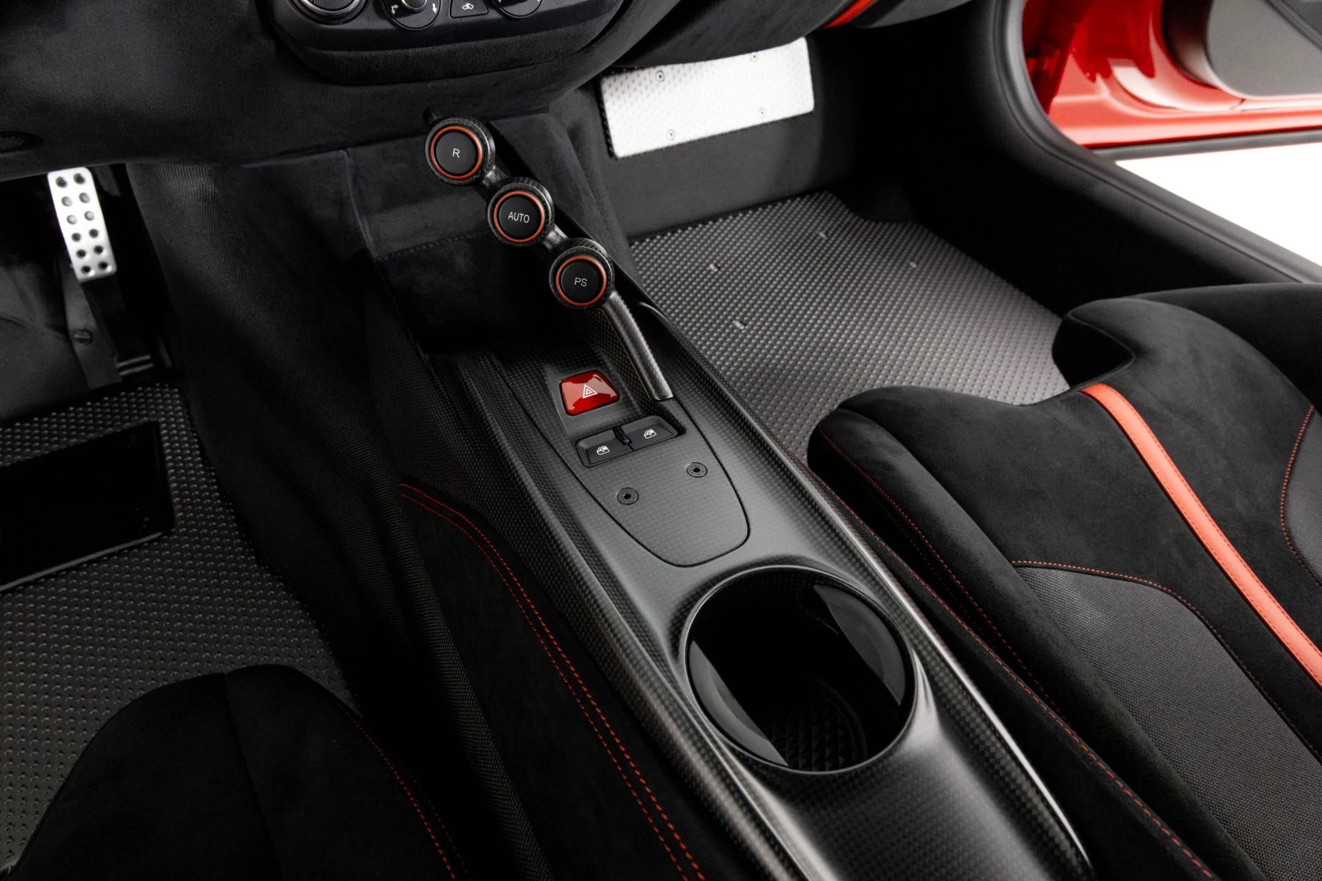 mph024_1137475764_Used_2017_Ferrari_F12_TDF_1760045693_8d9ea69854