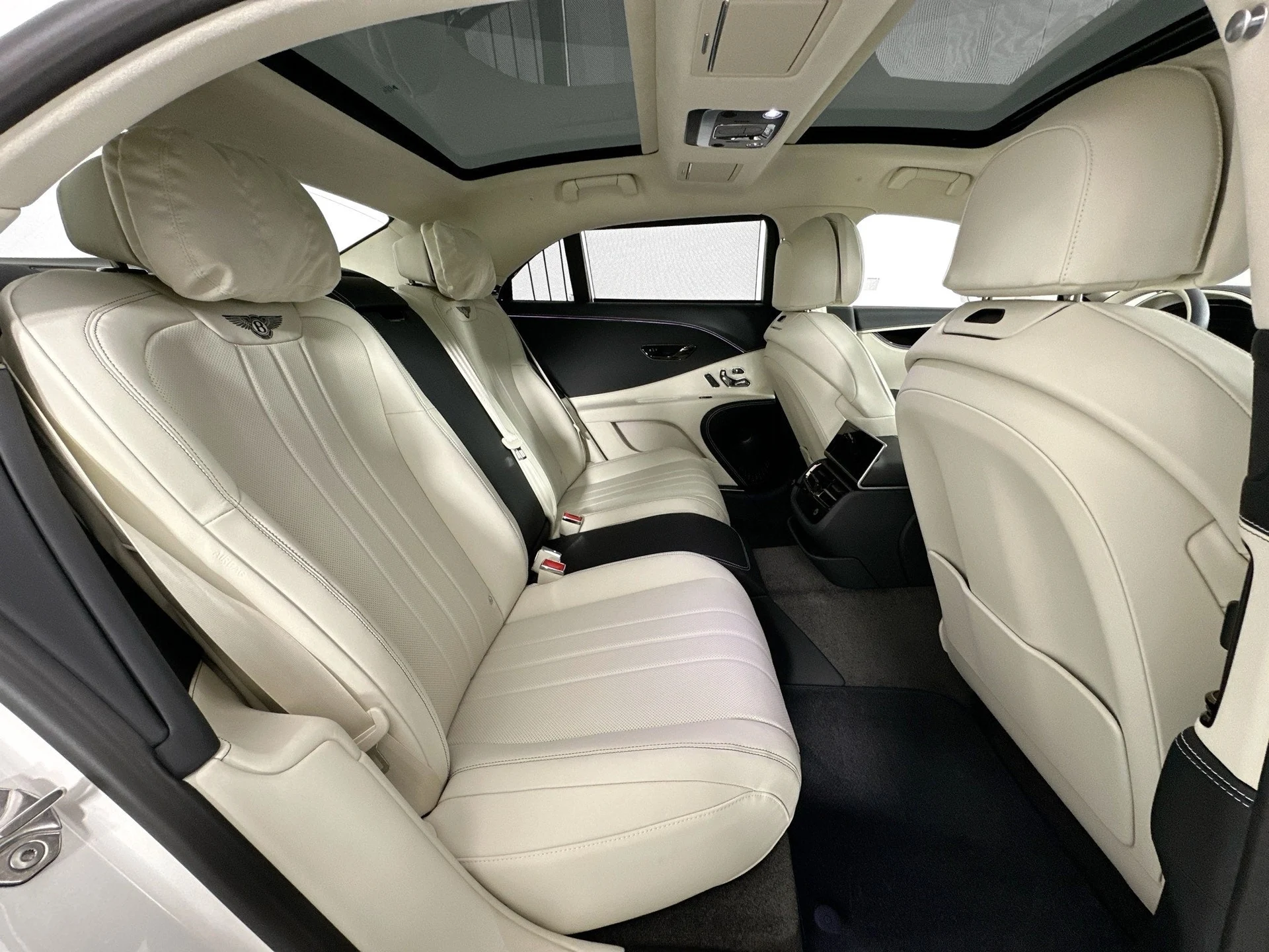 mph024_1139146285_25_2995dfeaca