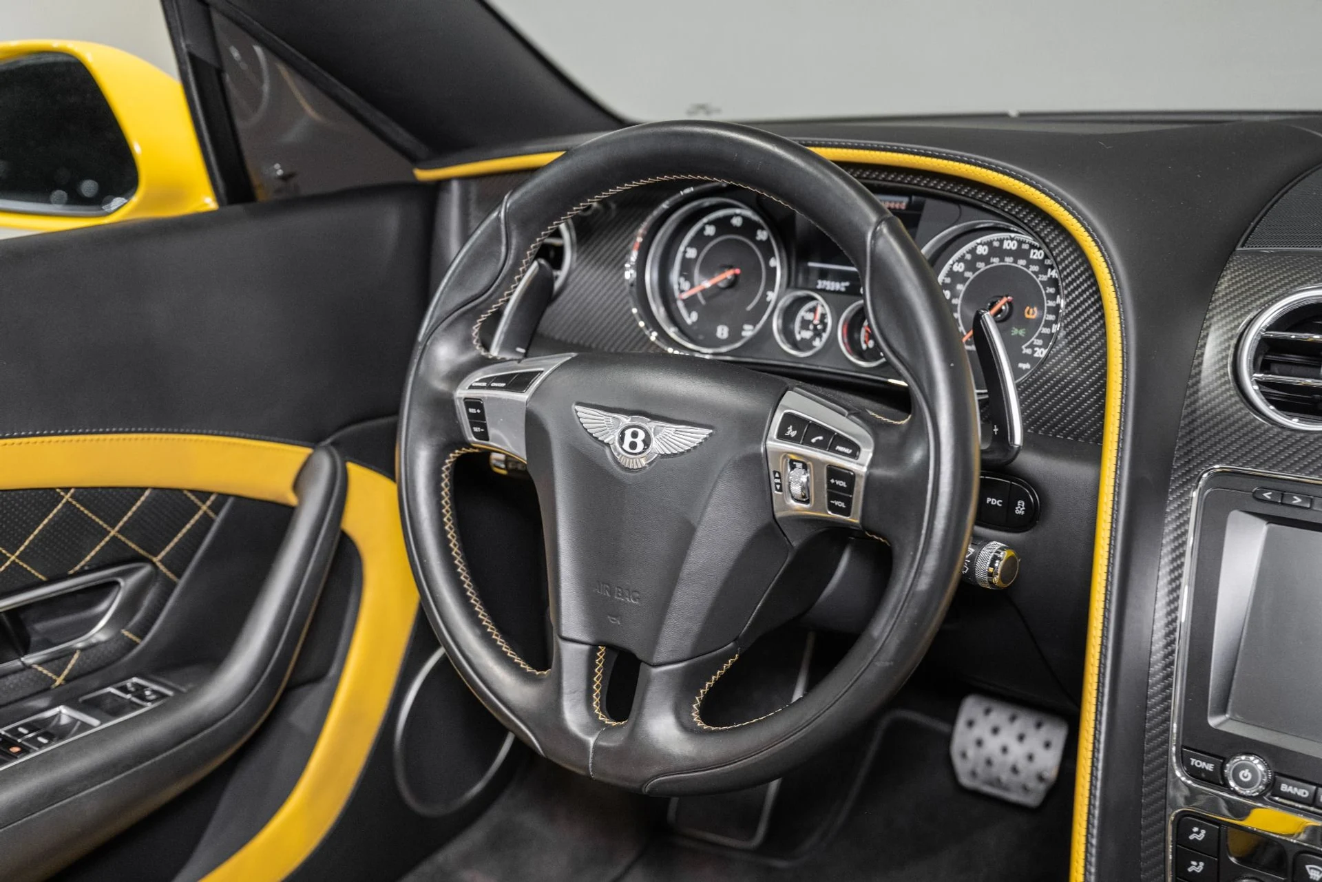 mph024_1140274171_Used_2017_Bentley_Continental_GT_Speed_1778006280_0eea6a592d