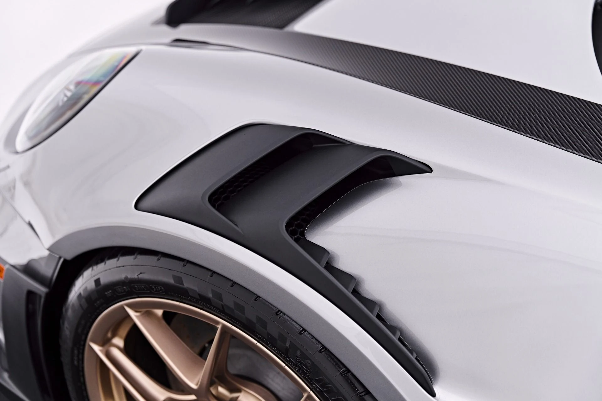 mph024_1143022145_Used_2025_Porsche_911_GT_3_RS_1785790998_185d338a9c