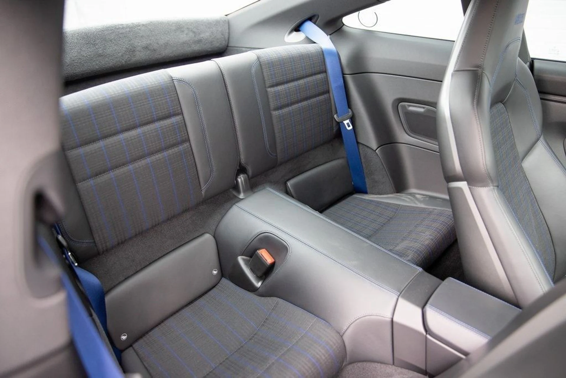 mph024_114465624_91d90d03fe255d2bd3c902672a32a75dx_adb12b5e79