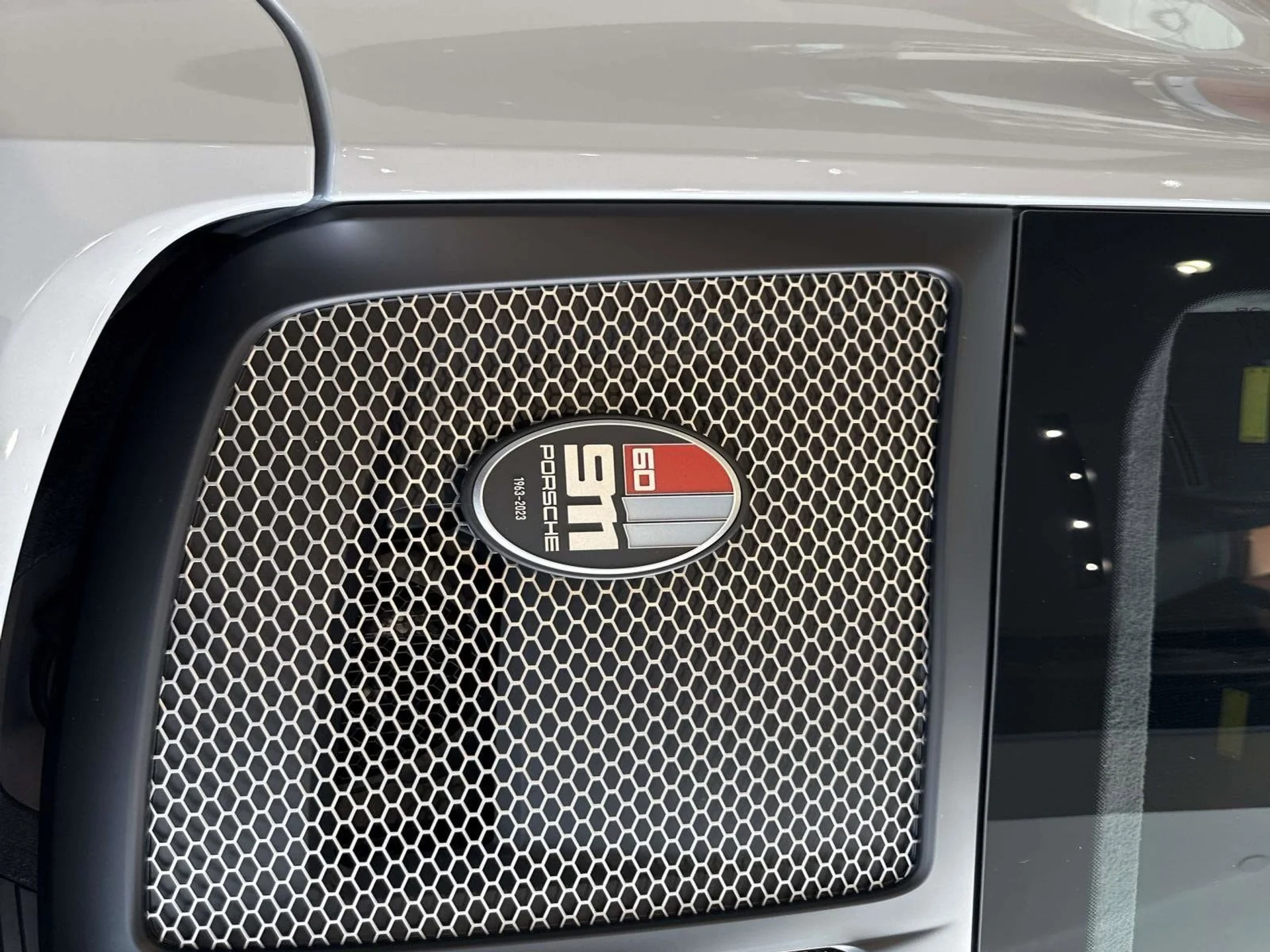 mph024_1152564245_79031a0381d3c00d008f56dfe88ca430x_f9ecbdc88b