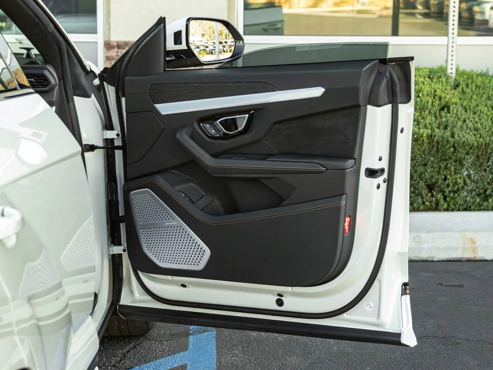 mph024_116027672_25_77adfc971e