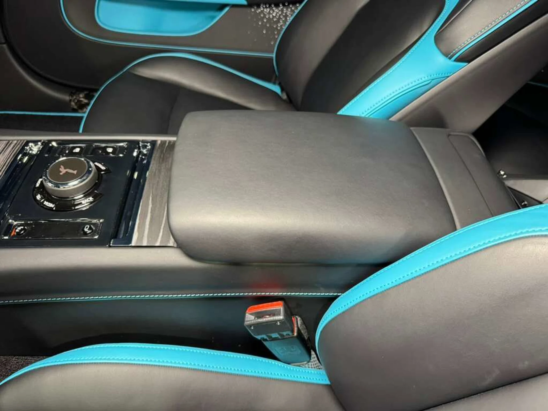 mph024_1164163605_44c508de33e7af3a1c09623ae7ce0b29_5e34411979