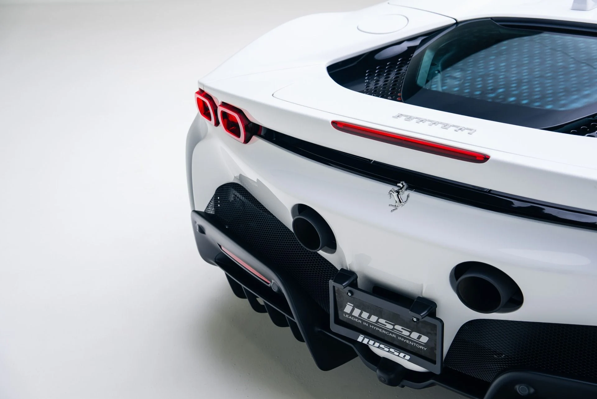 mph024_1176585270_Used_2024_Ferrari_SF_90_Spider_1764978674_b03abe26f4