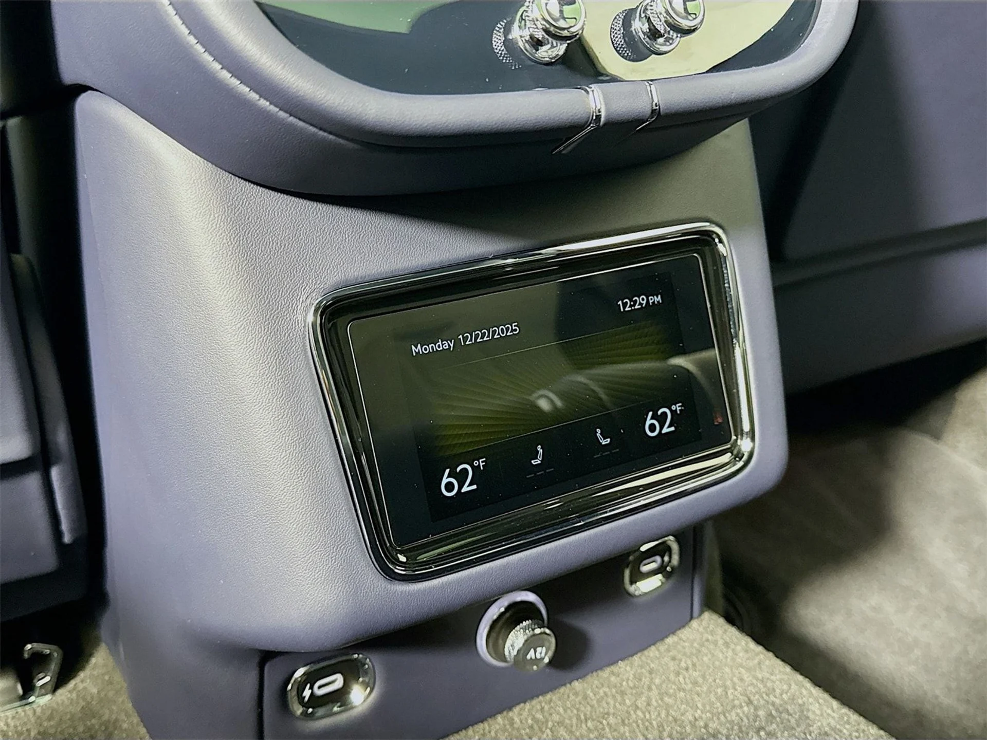 mph024_1181786077_c021f5924eca2651235e34b2f79655bcx_8d54a11685