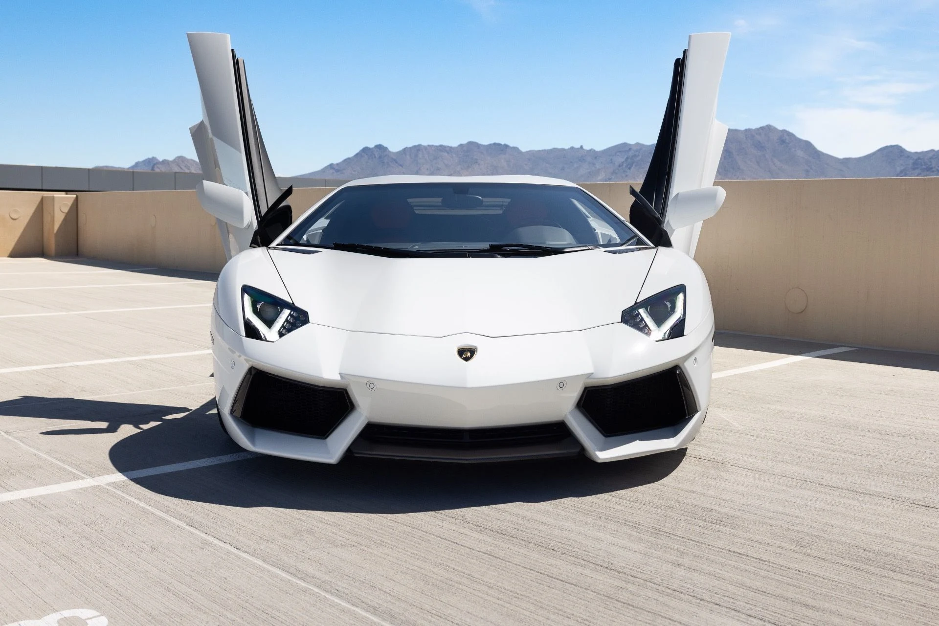 mph024_1186736136_Used_2015_Lamborghini_Aventador_LP_700_4_1785451056_42a5e93a03