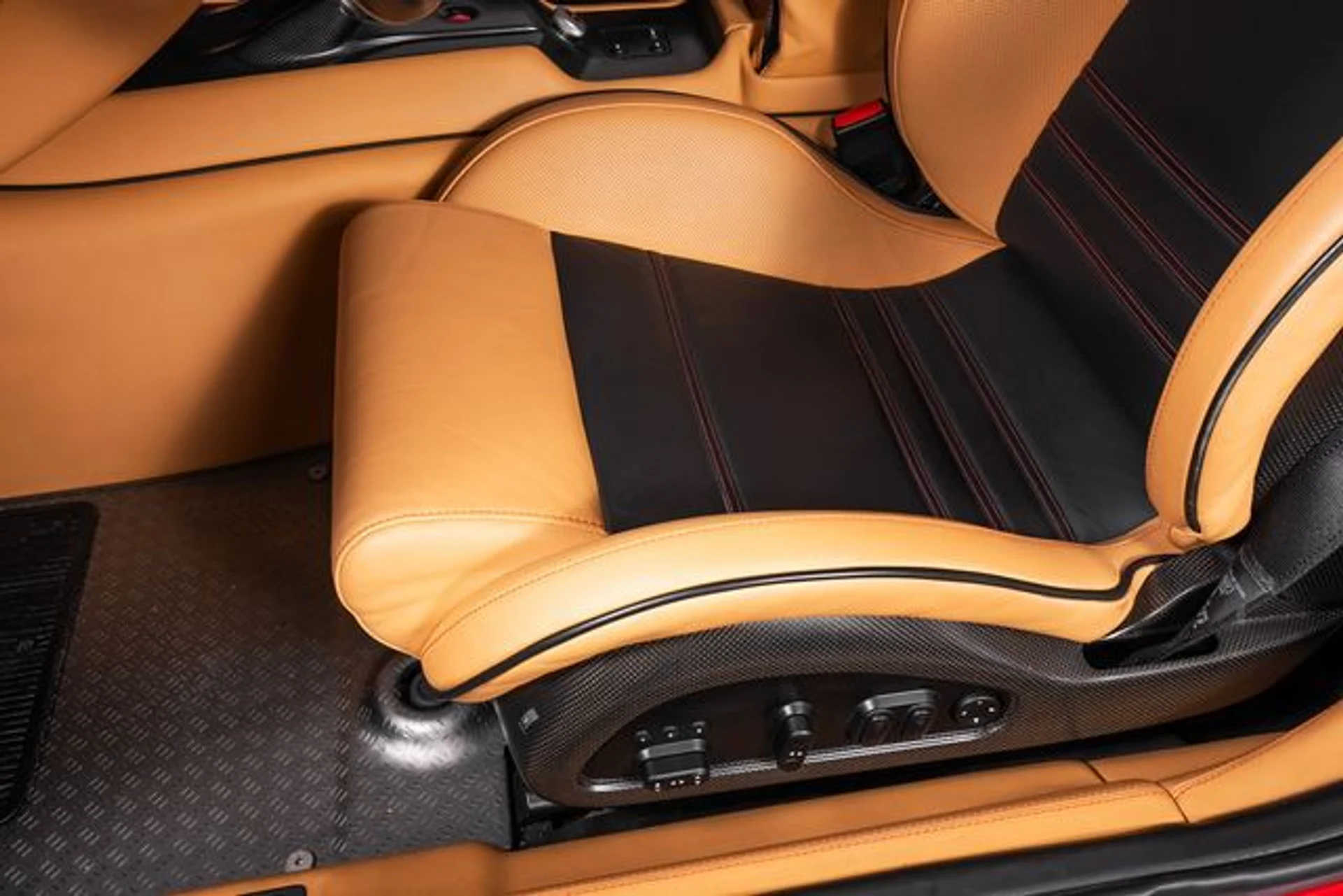 mph024_1190687234_cc08c0f8cfa4521772b9a317b33a5d91x_8d78106688