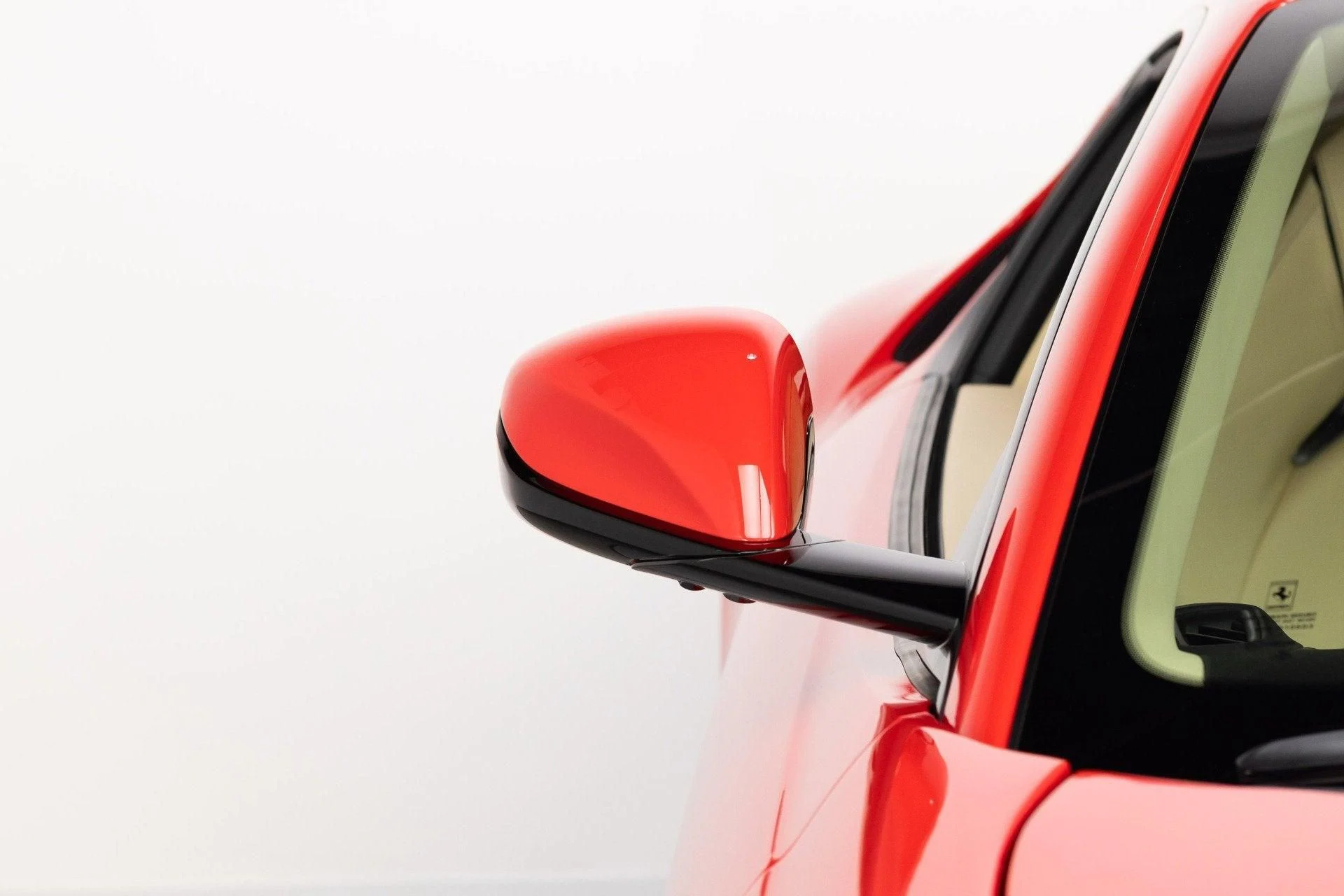 mph024_1198037642_Used_2018_Ferrari_812_Superfast_1777368503_cc98294e29