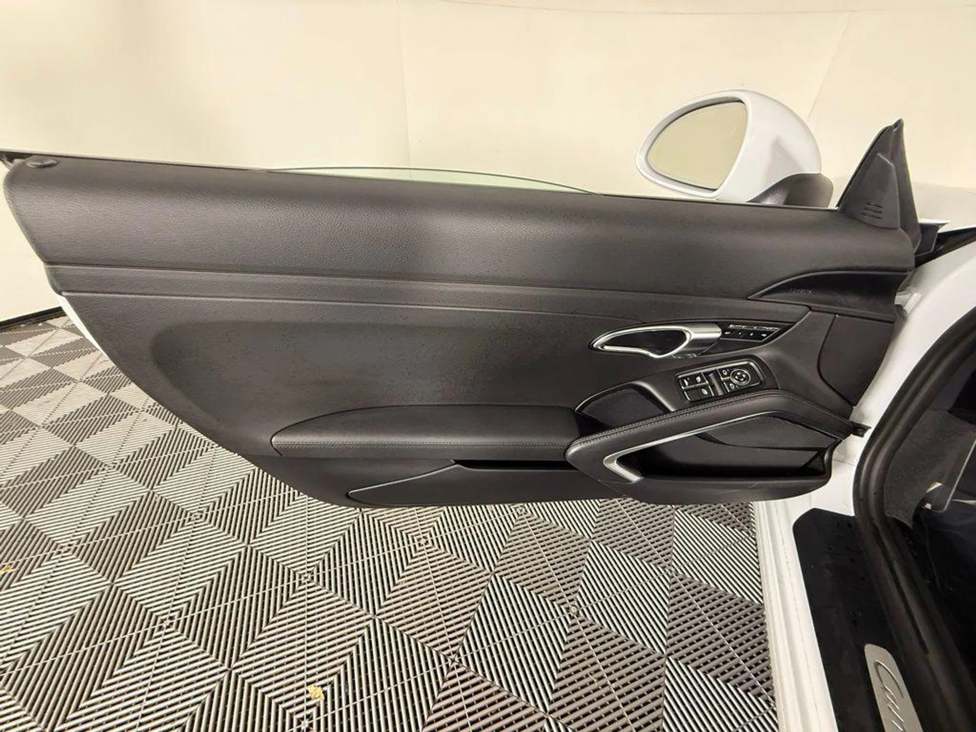 mph024_1198413776_um_Ej3_G7_A_v_Vv_R9_A7_B_Cw_Y4f_FNDE_16ef64228b