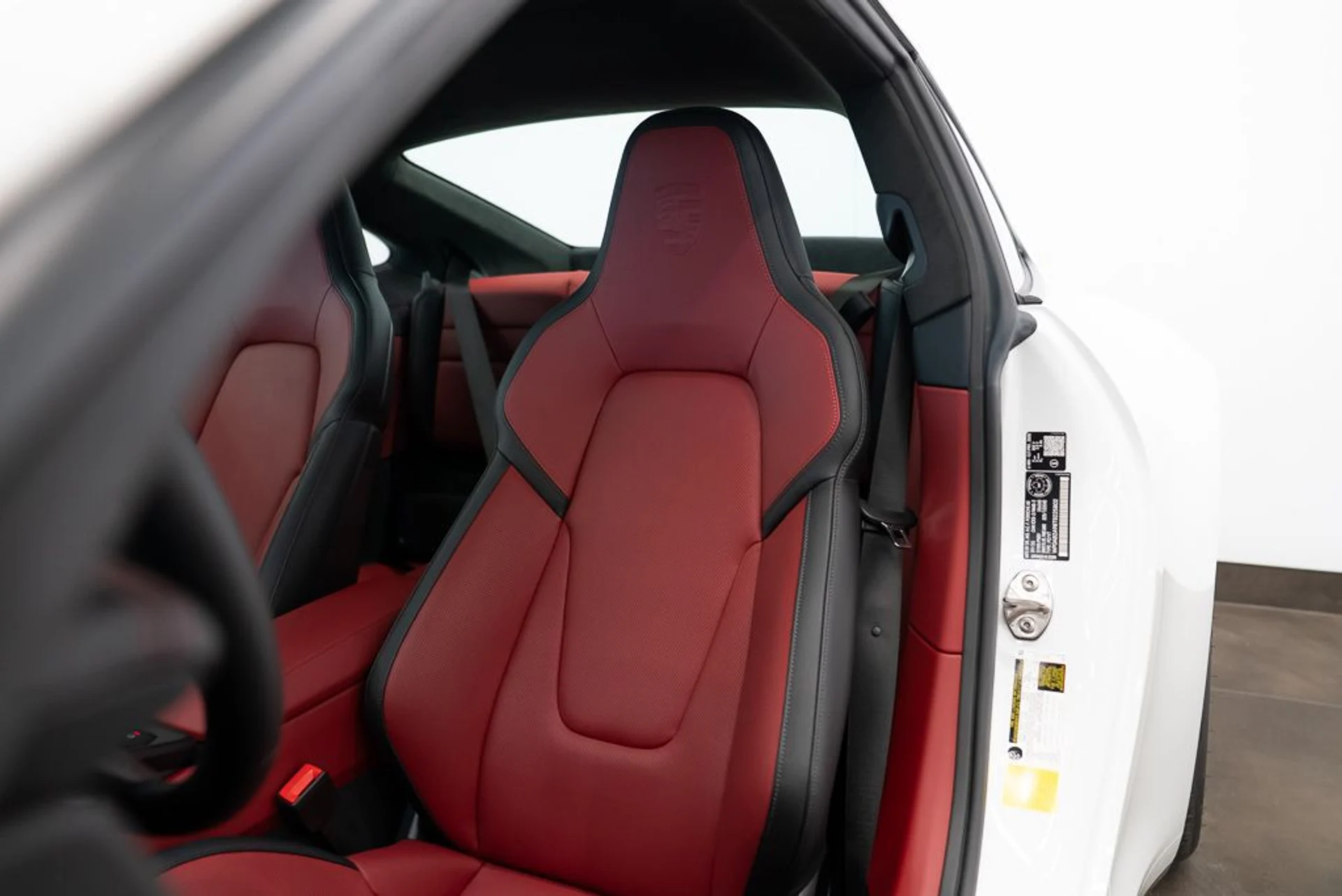 mph024_1203710254_porsche_911_2026_jpg_v_1775165756_75157485b3