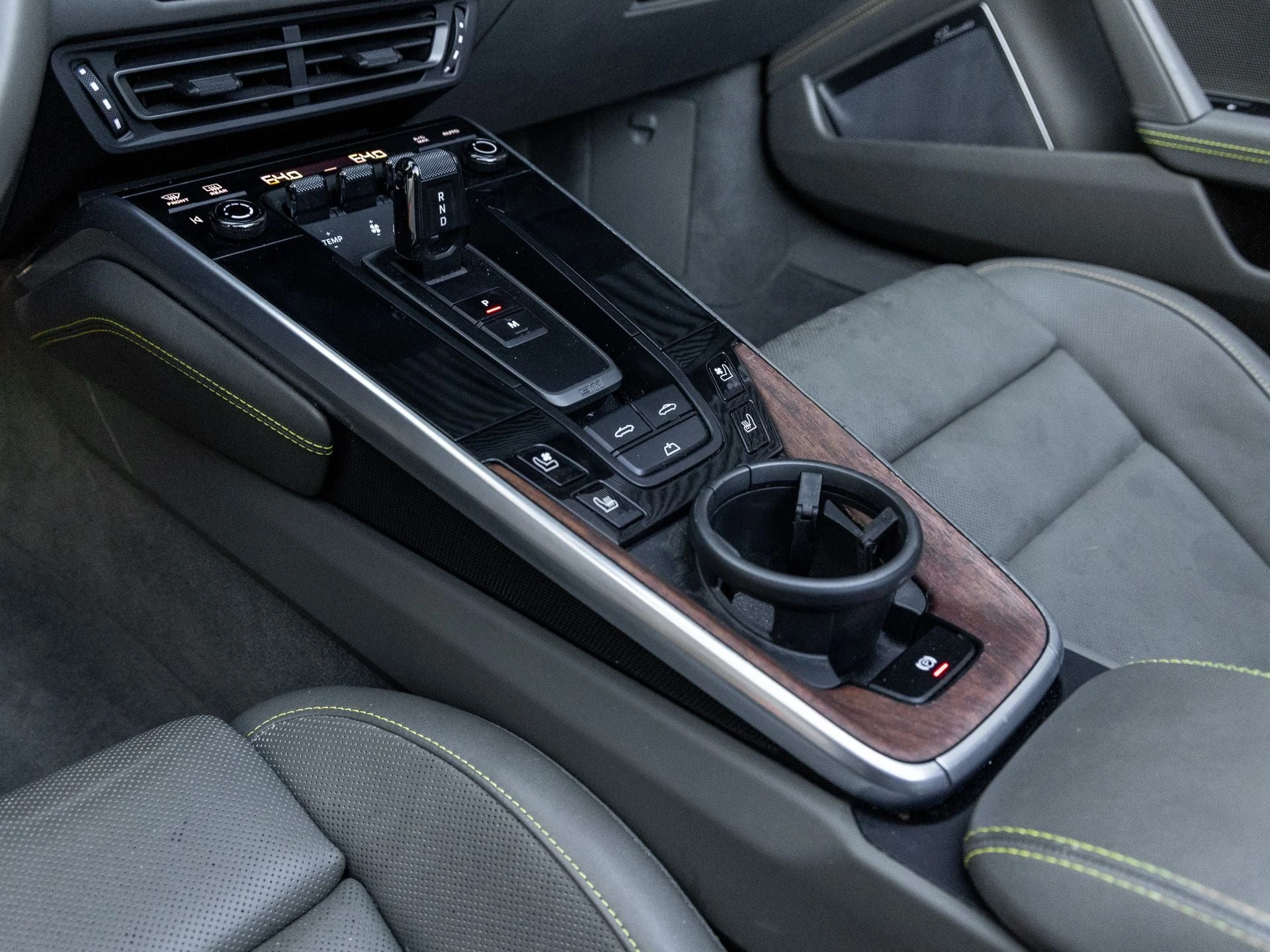 mph024_1212617947_25_51015afc3f