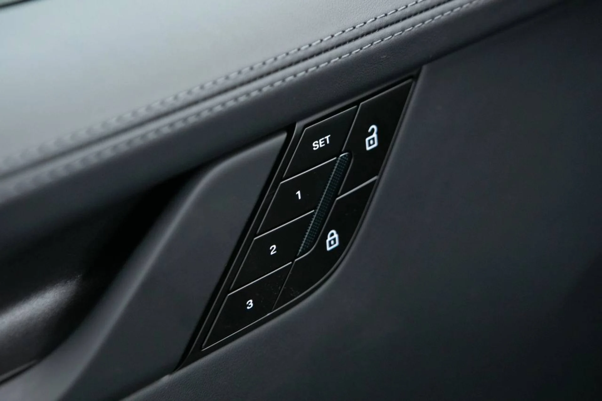 mph024_1214677080_0d8697d8d1b328b85dc16a6408f10caax_f047fac1c7