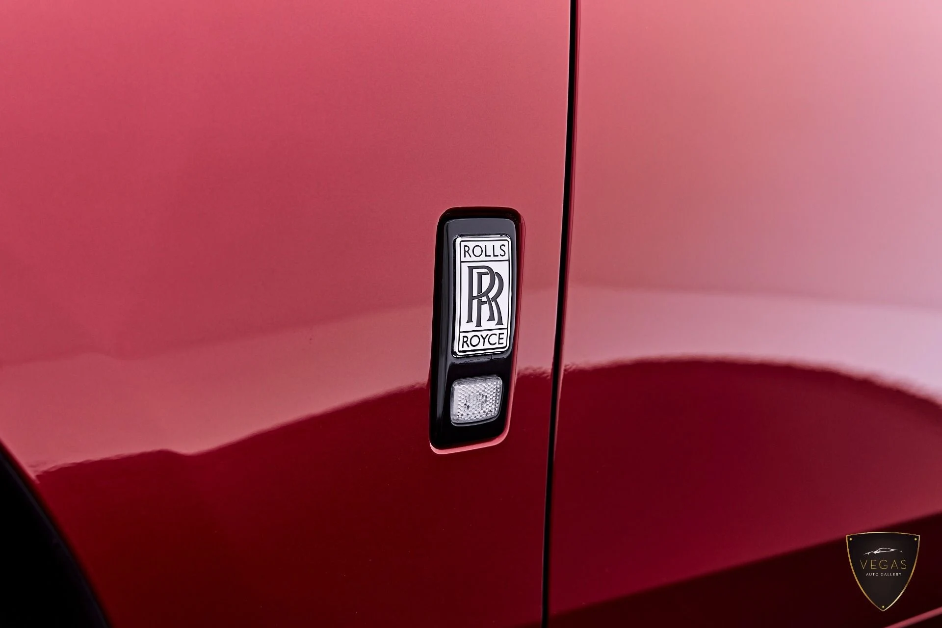 mph024_1217712445_Used_2024_Rolls_Royce_Ghost_Base_1782519250_d21e67df79