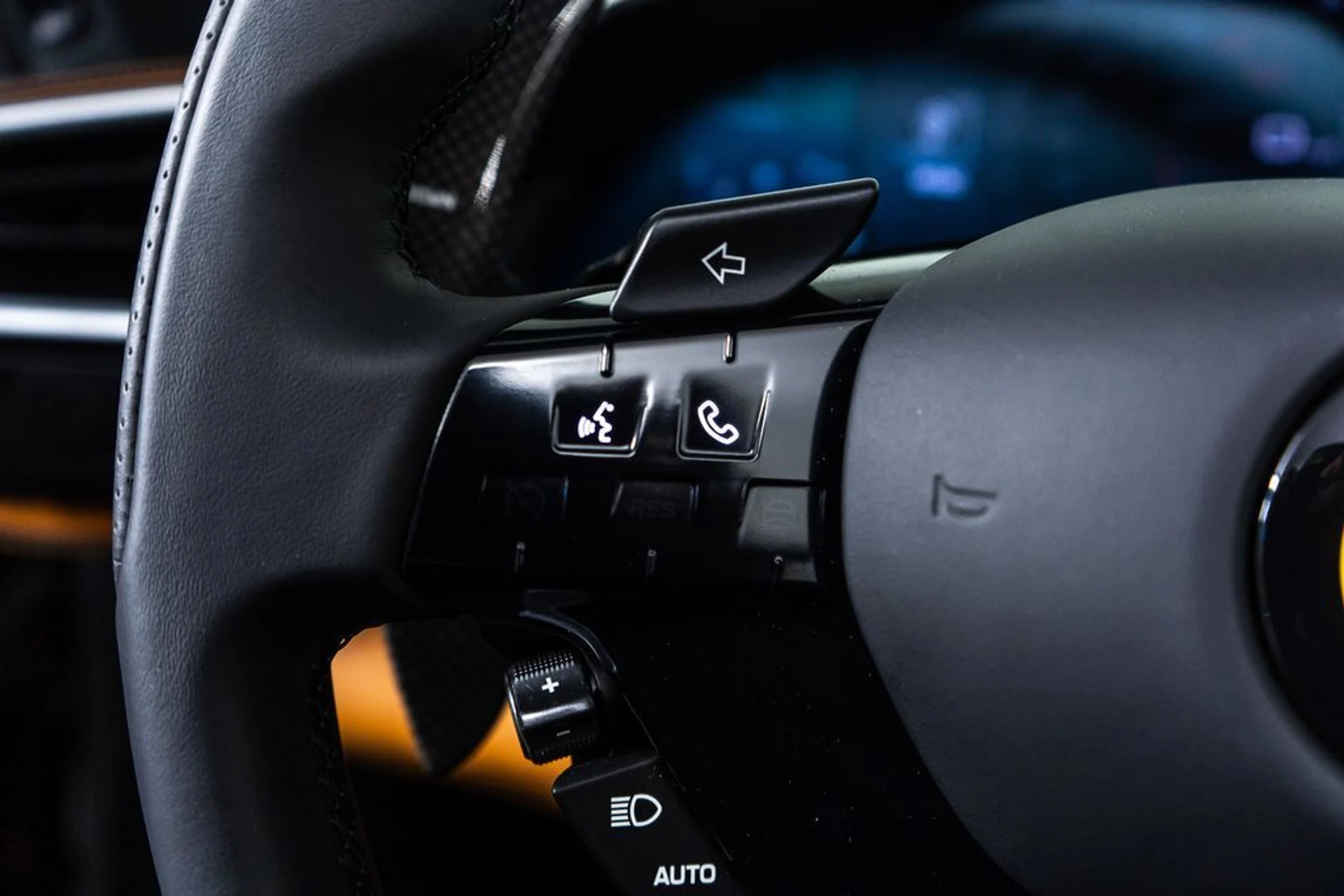 mph024_1222653760_25_25644740_6937541296e17_1edc65e2ba