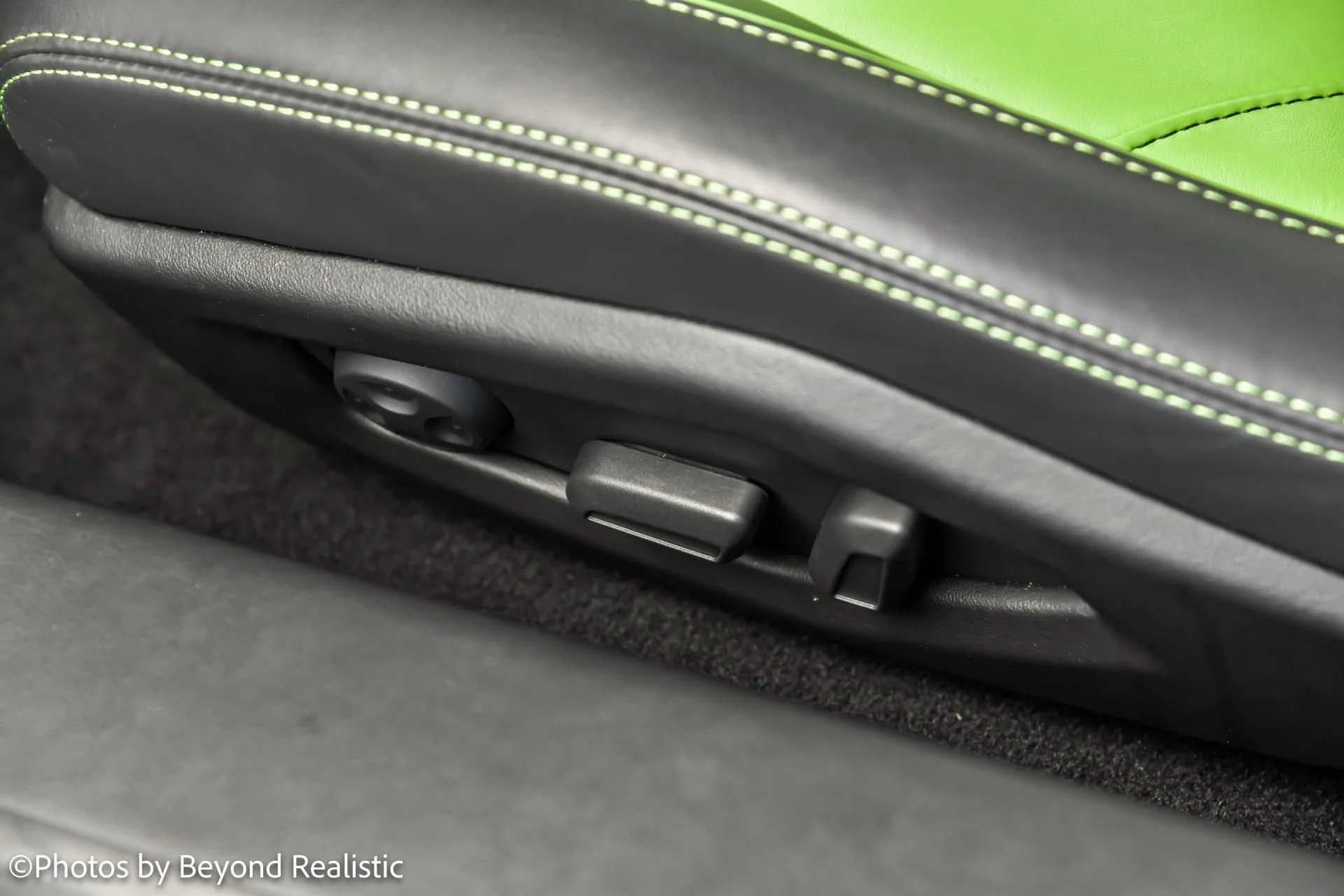mph024_1223964114_Used_2021_Lamborghini_Huracan_EVO_Spyder_1756800414_57a009d799