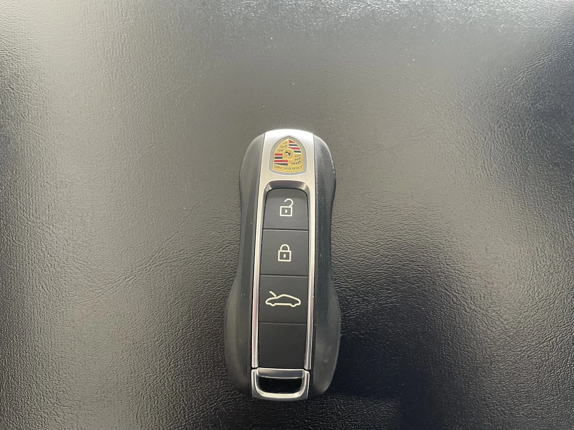 mph024_1232397792_f0183ca22a3faf48d44596a4323229bbx_e8284372b6