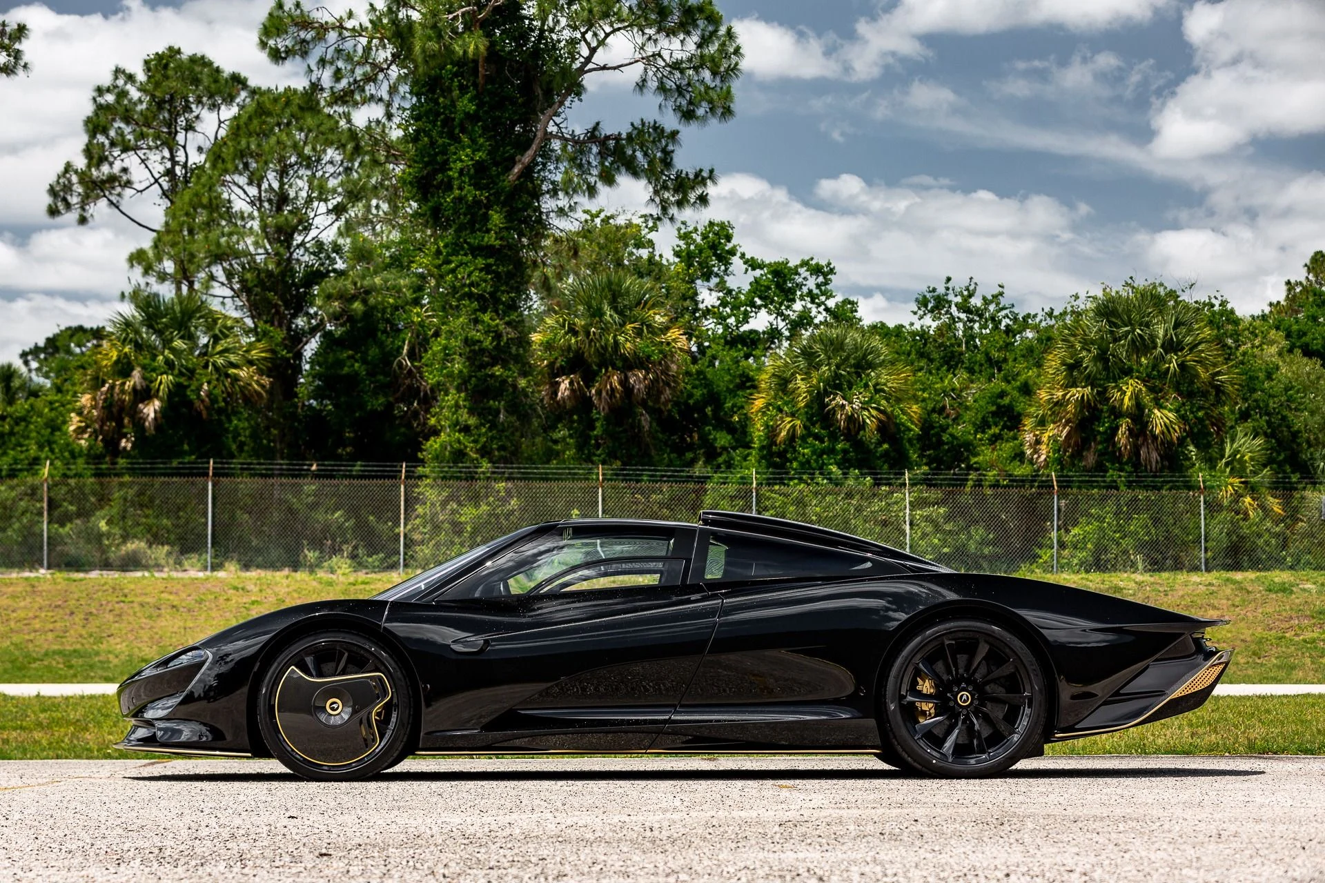 mph024_1235499172_251_p25_l_819e7ce841