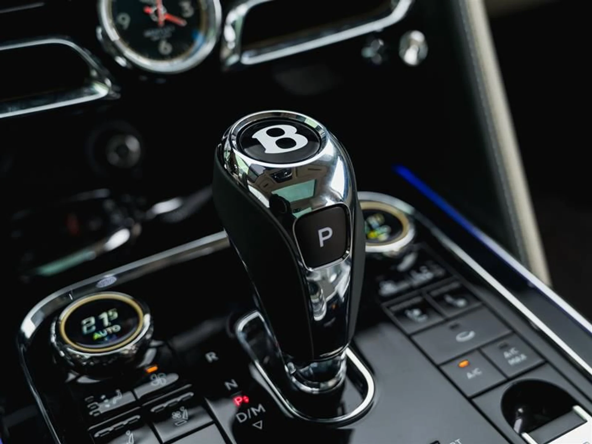 mph024_123886713_b0k0rv14_7f74214899