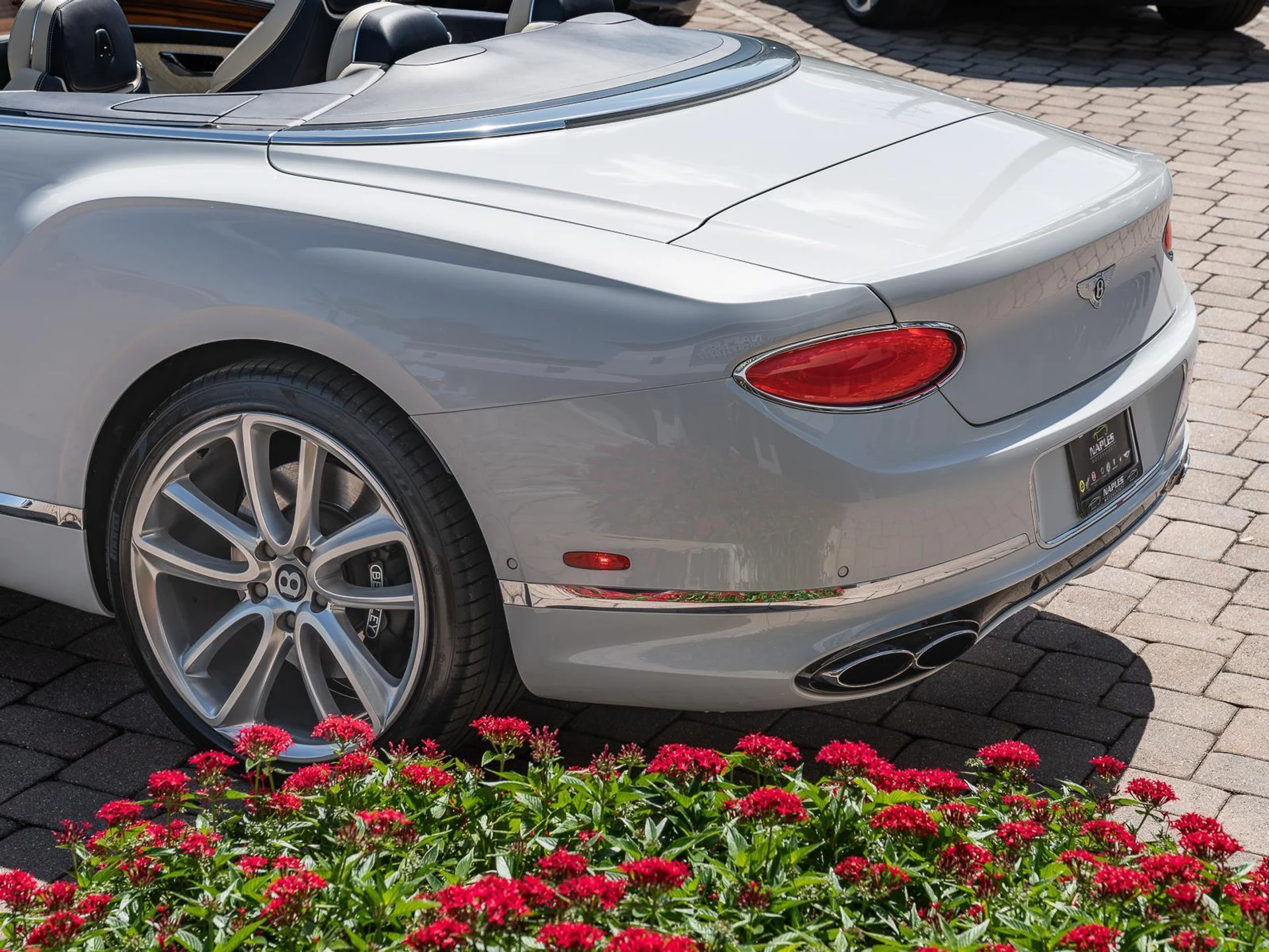 mph024_1241948902_Used_2021_Bentley_Continental_GTC_Mulliner_GT_Mulliner_V8_1775769037_1fa9680b23