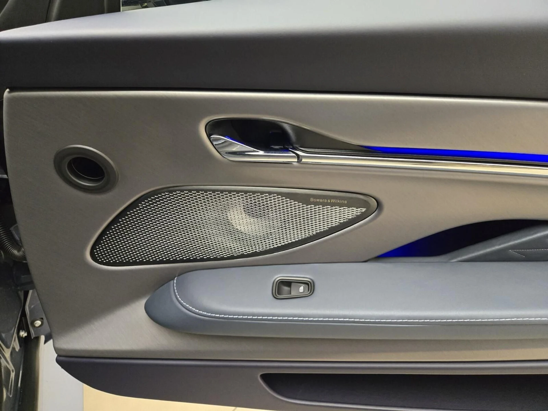 mph024_124340682_New_2026_Aston_Martin_DB_12_1768889921_9db5884c88