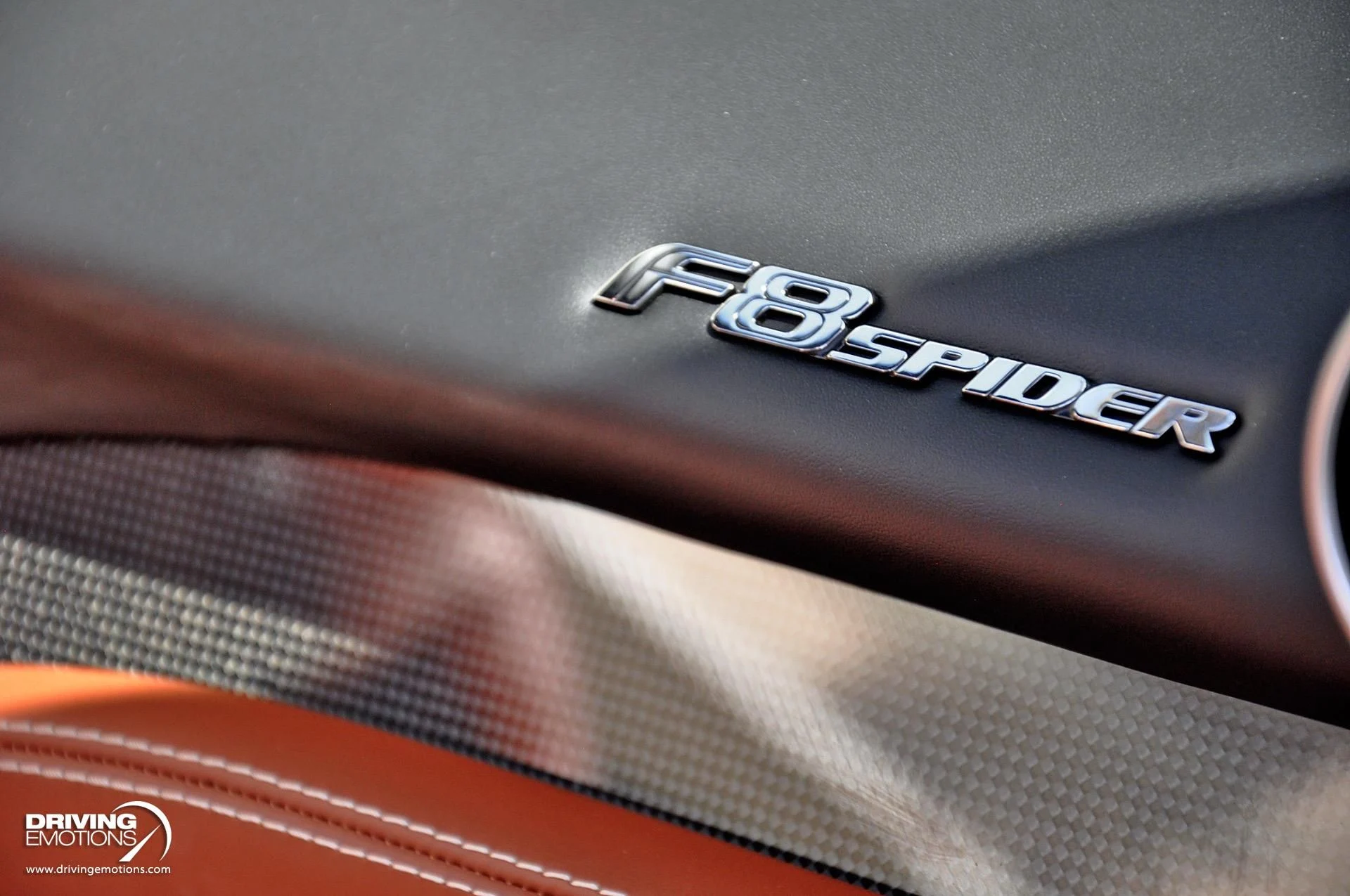 mph024_1243798124_896_p25_l_3693701a19