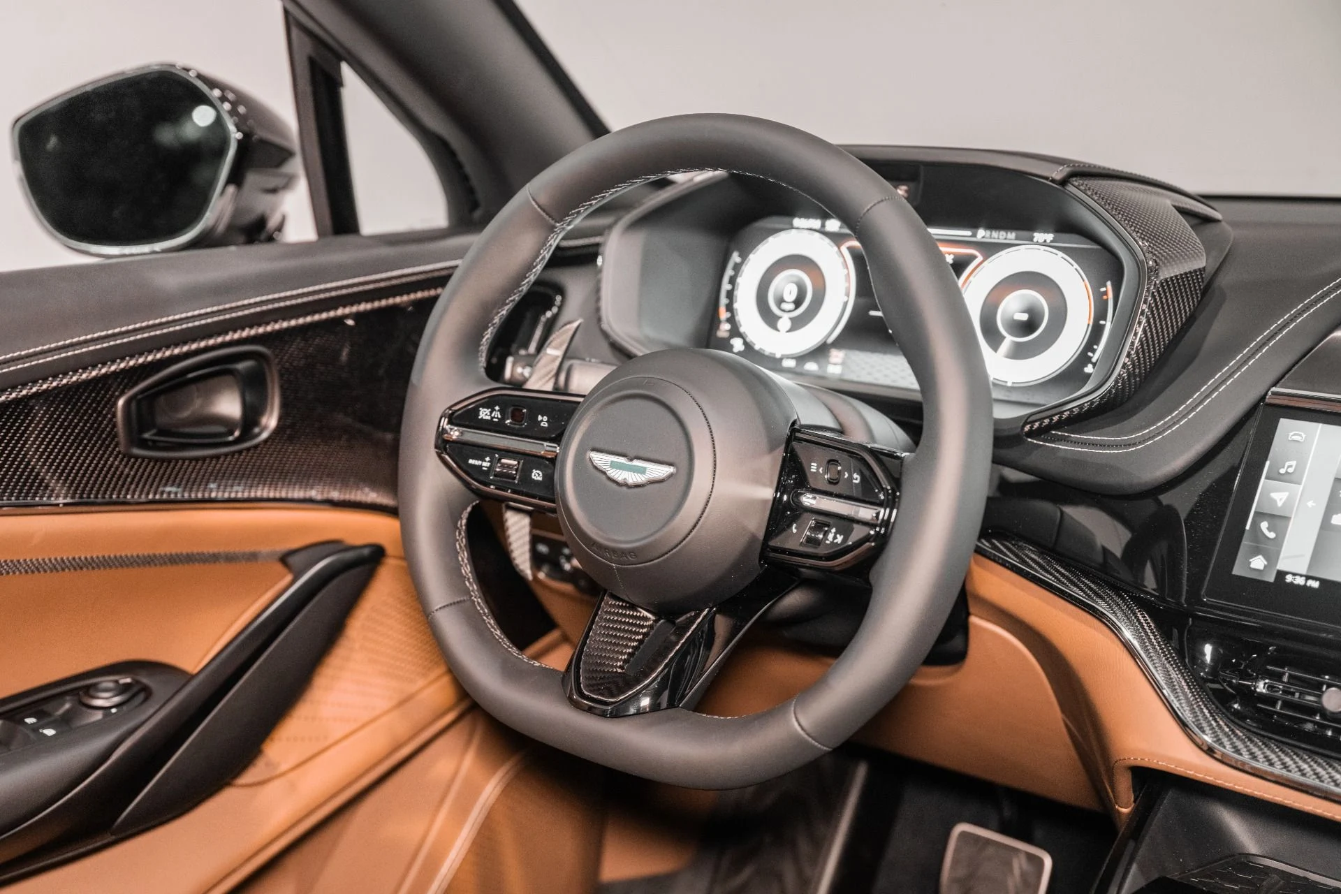 mph024_1252220216_New_2026_Aston_Martin_DBX_707_1780937763_139a2ce872