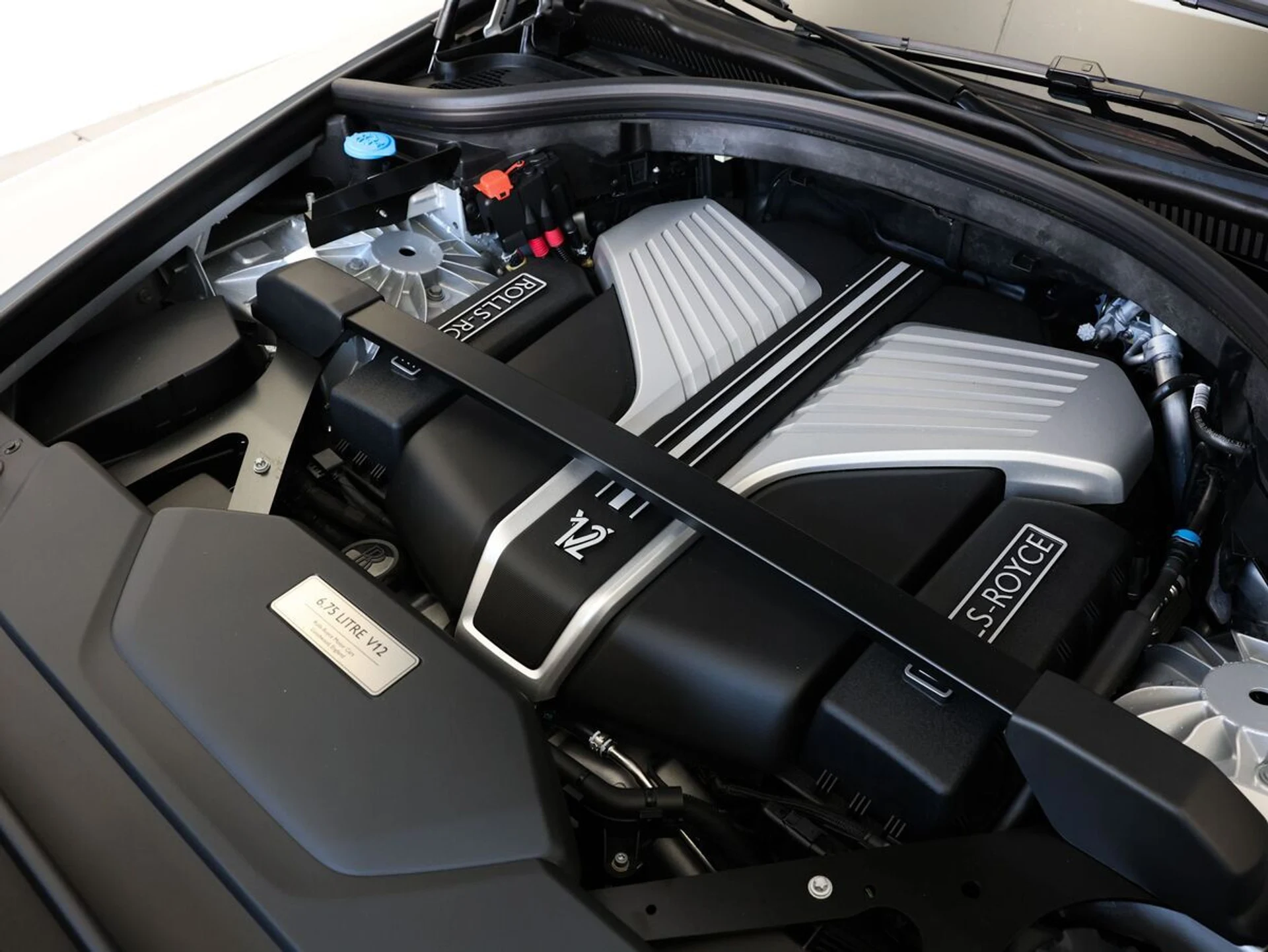 mph024_1252509451_ezlkikmwxnypch14c9icfkrfmuw9_379a92a1b4