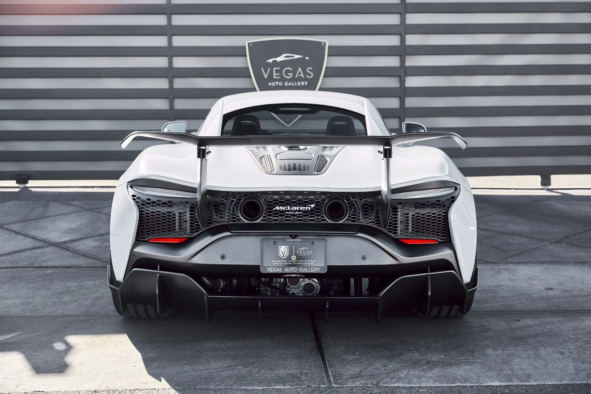 mph024_1253353949_Used_2023_Mc_Laren_Artura_1773773898_bdaebdabe3