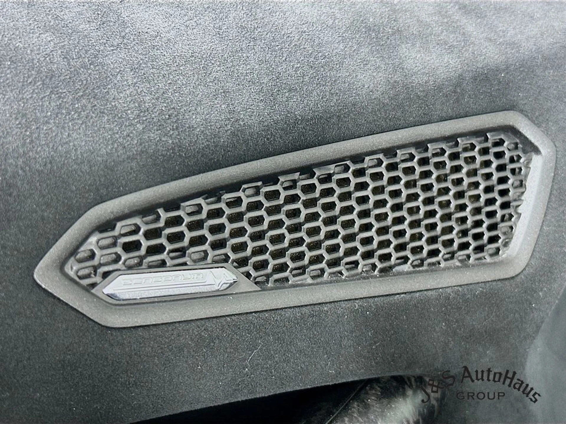 mph024_1262460185_voadnfmea7aufgwr866zlptm5tl7_956da6c2d8