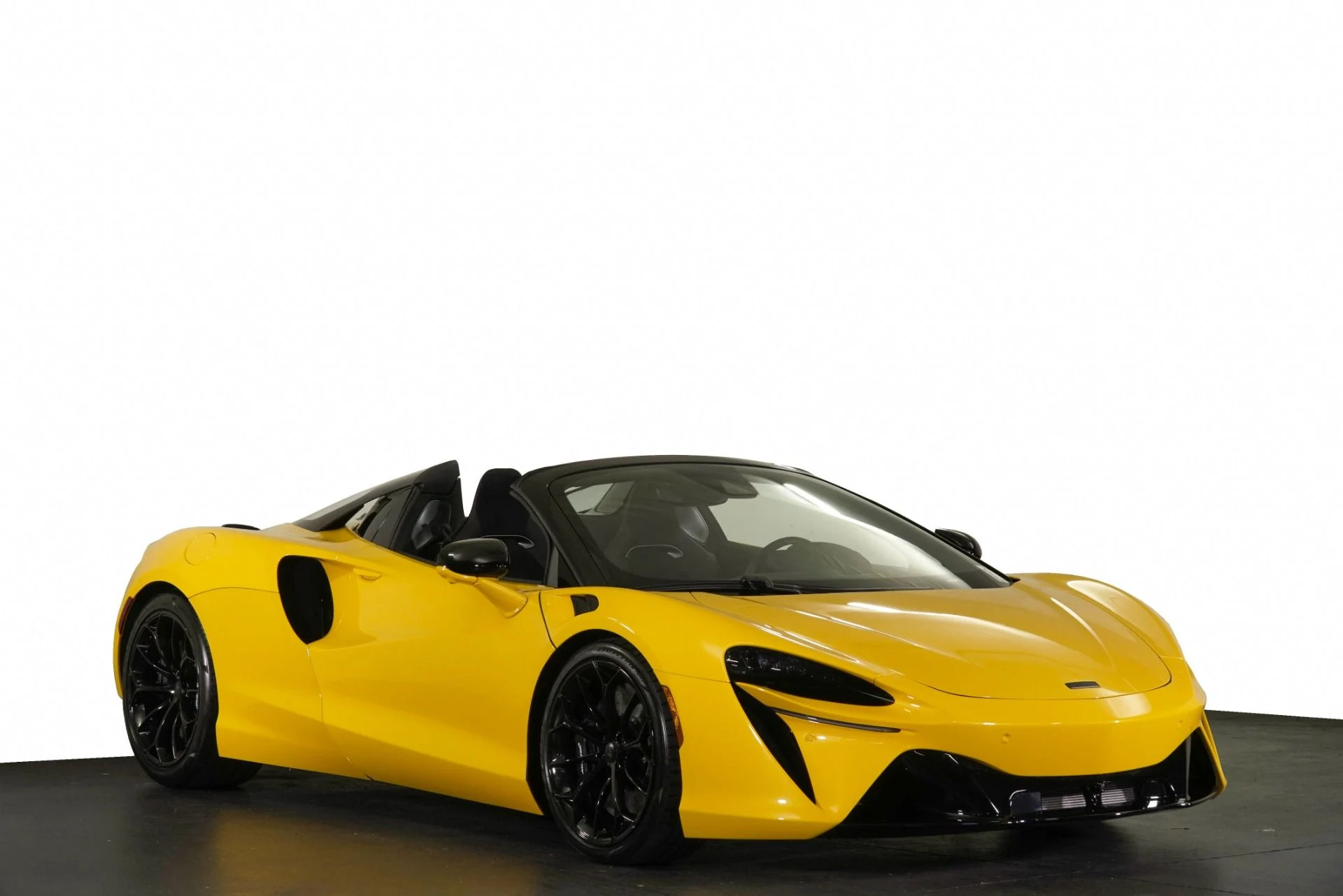 mph024_1262951412_Used_2025_Mc_Laren_Artura_Spider_1768807738_164d59c878