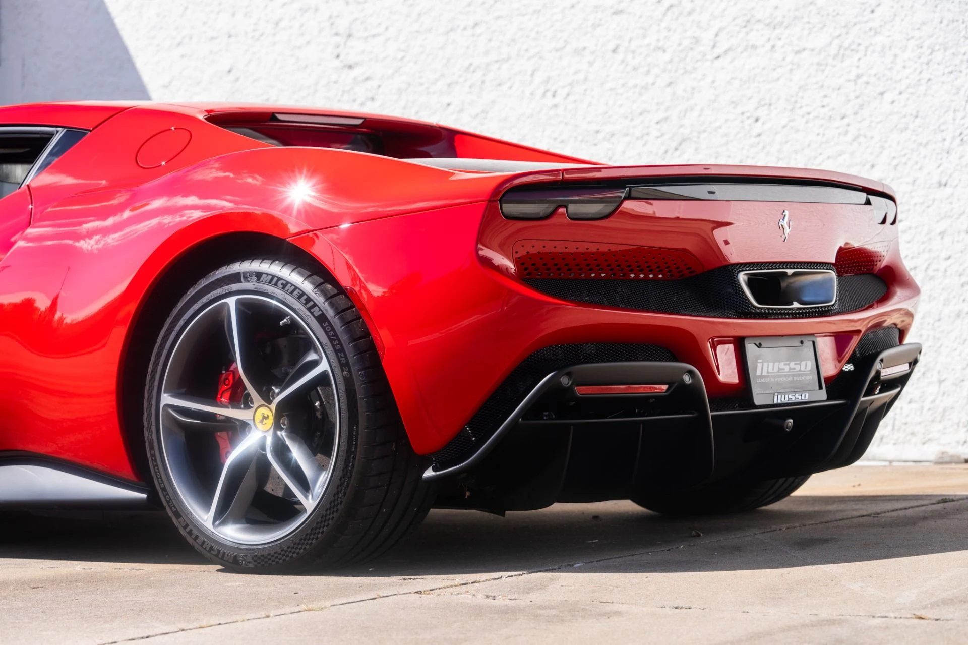 mph024_1270780658_Used_2023_Ferrari_296_GTB_1758824324_a25847fef1