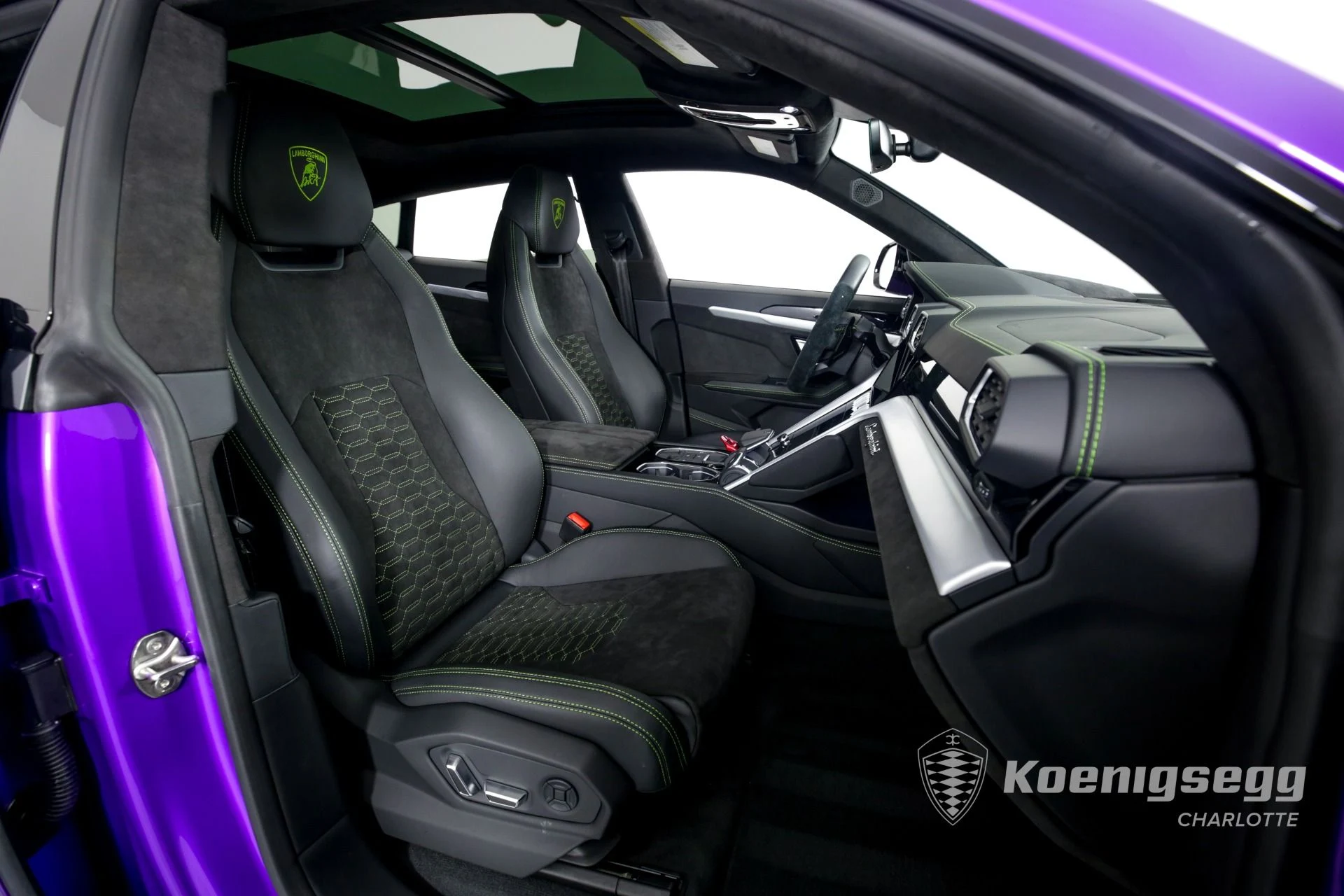 mph024_128028038_Used_2022_Lamborghini_Urus_1671738145_07711af11d