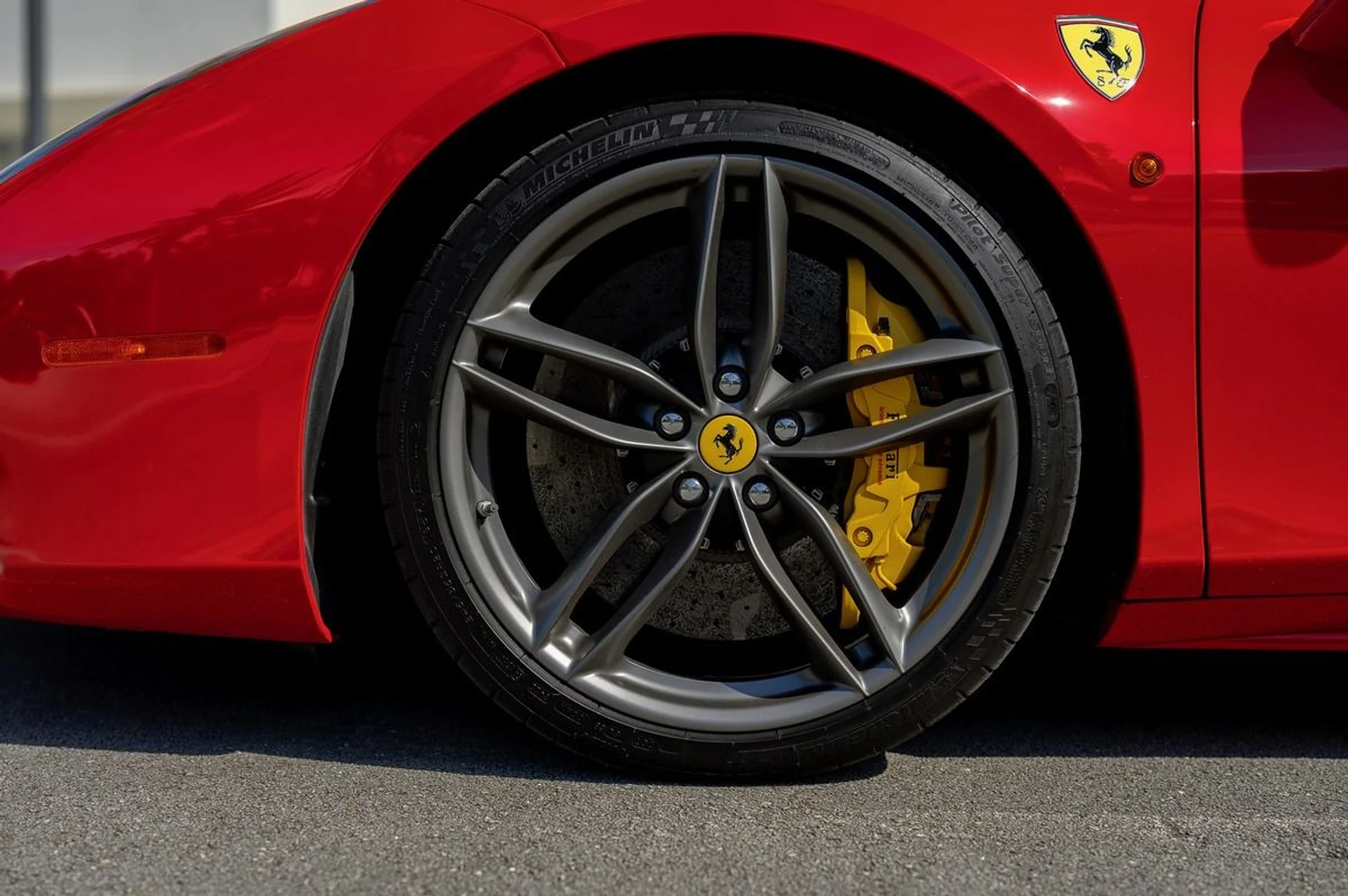 mph024_1281012027_Used_2017_Ferrari_488_GTB_1753314367_bd31fbb69c