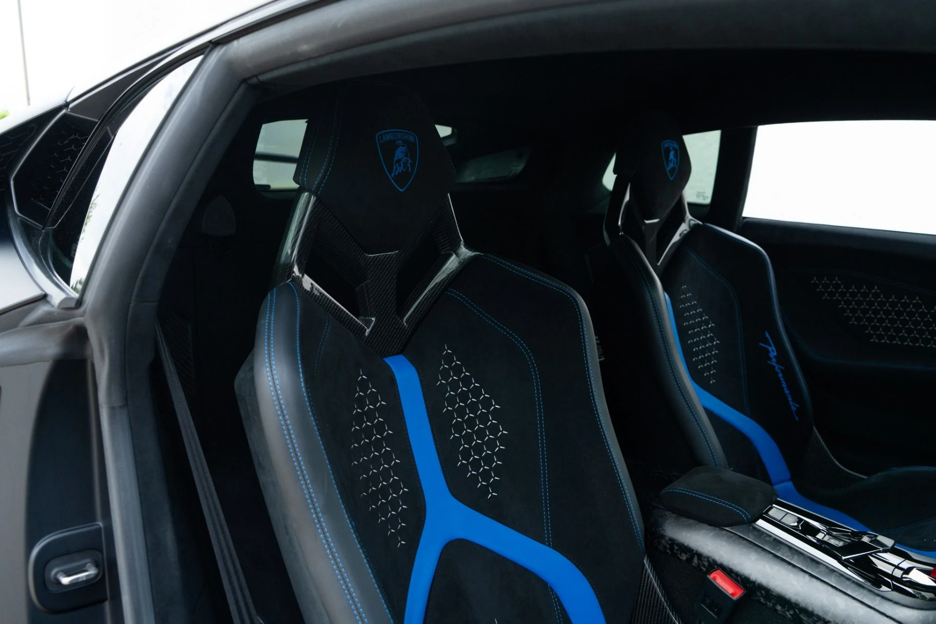 mph024_1283408301_Used_2018_Lamborghini_Huracan_LP_640_4_Performante_1776702980_da3ad0de39