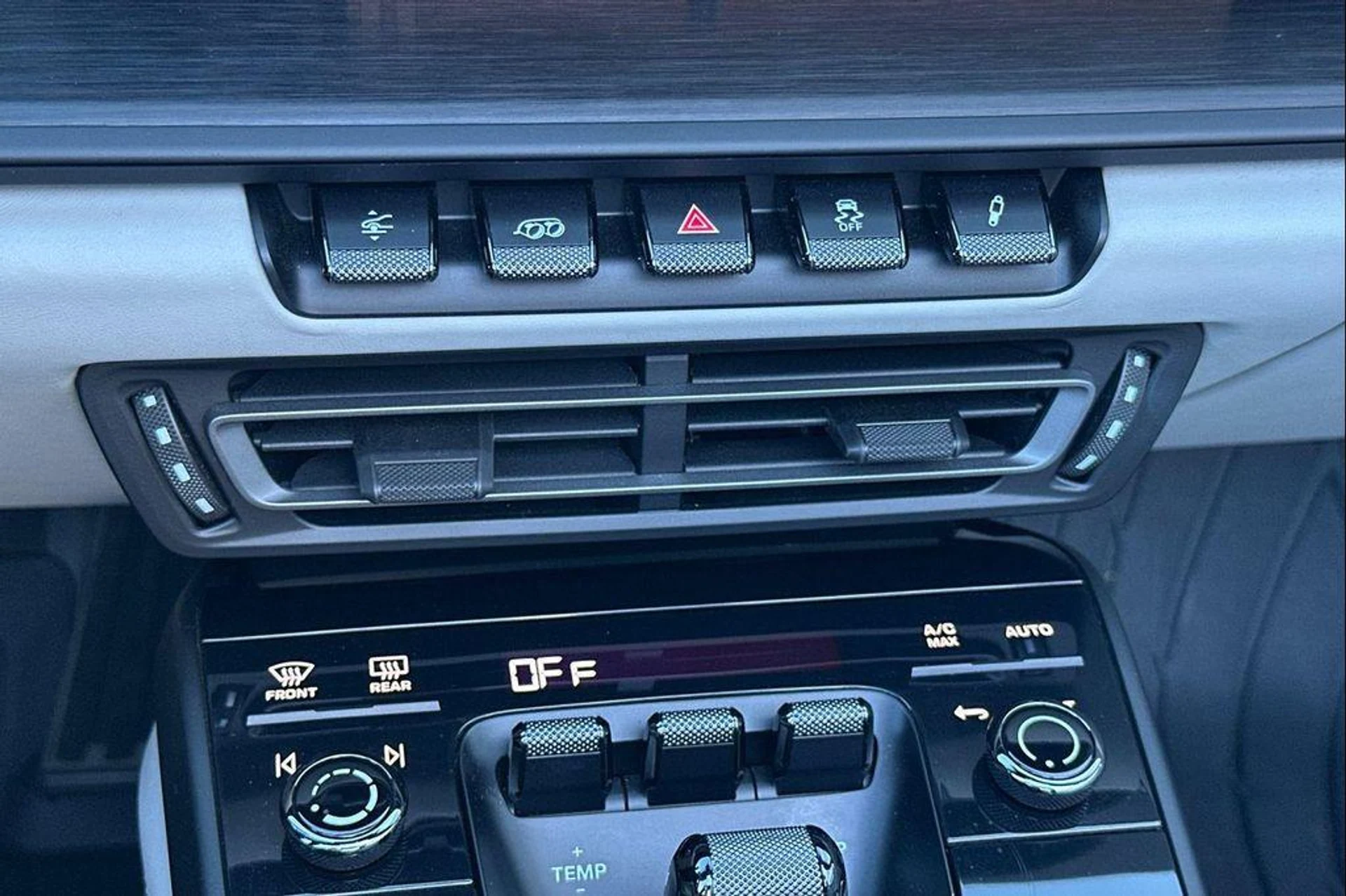 mph024_1286005081_BR_0_CH_5se_Y_Guu6gc_FSY_gm9b_Ll_N0_0bc6ddc532