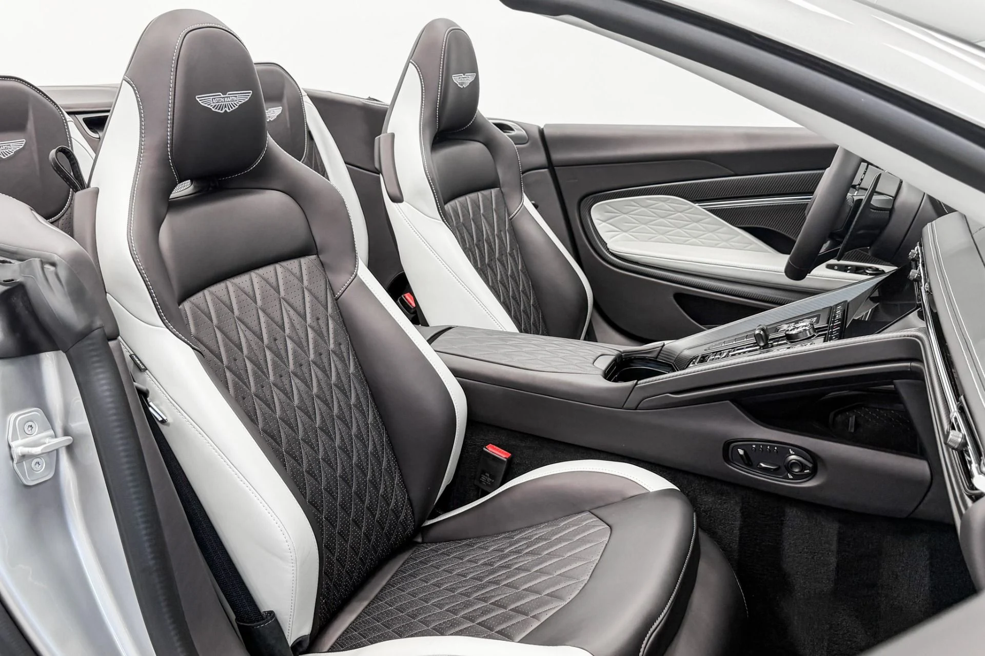 mph024_1291300844_Used_2025_Aston_Martin_DB_12_Volante_Duotone_interior_Bowers_and_Wilkins_Audio_Nearly_New_1789749797_de85b43b16