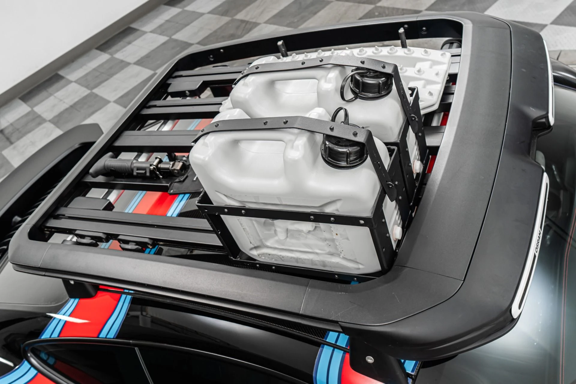 mph024_1292623527_Used_2024_Porsche_911_Dakar_Martini_Livery_Carbon_Roof_570_of_2500_1777055109_5422332d79