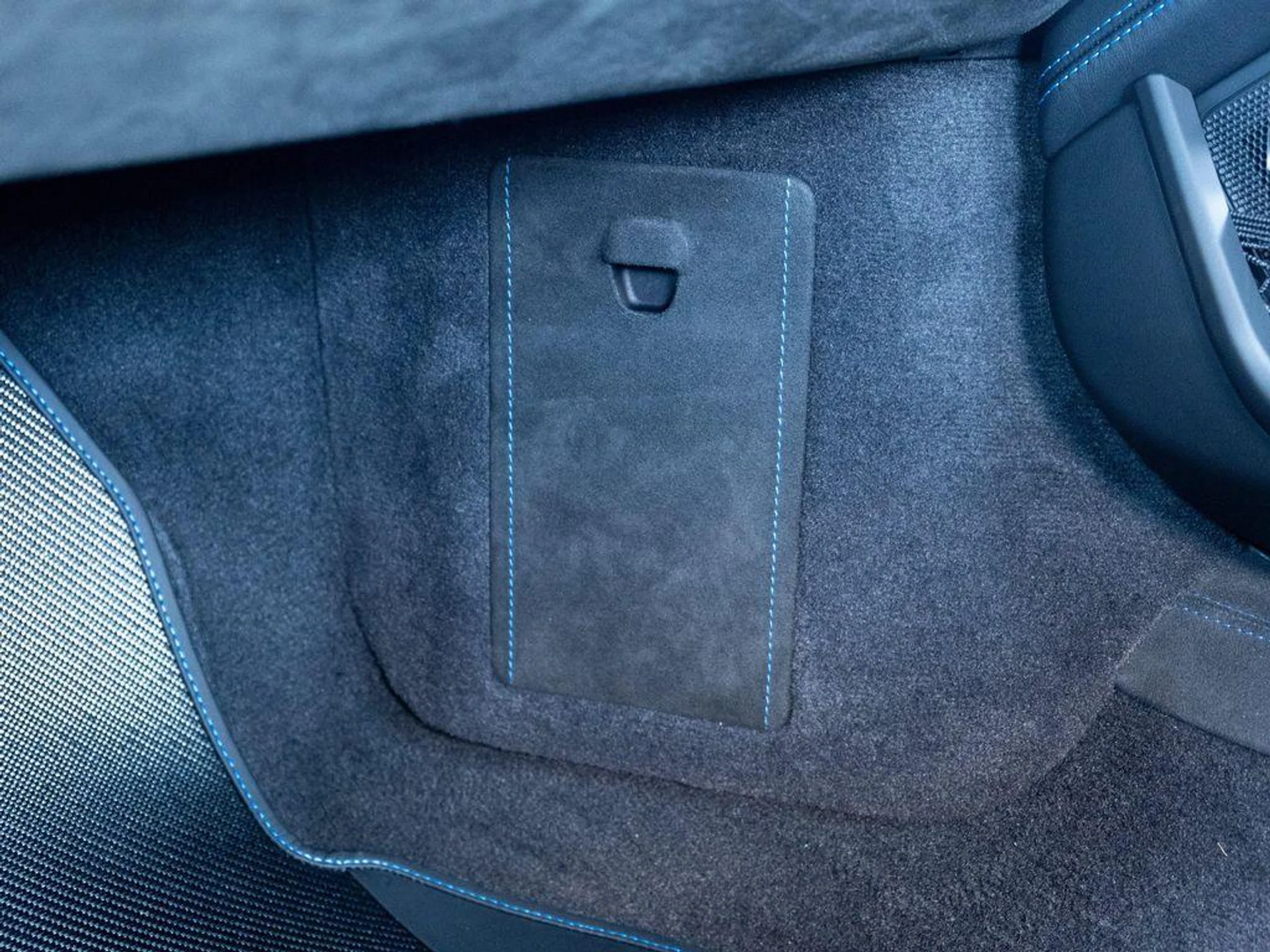 mph024_1293380792_njpho_DE_9wz_ZRMR_6_FBXS_Bb0_XM_Ai_Q_6512a29bb1