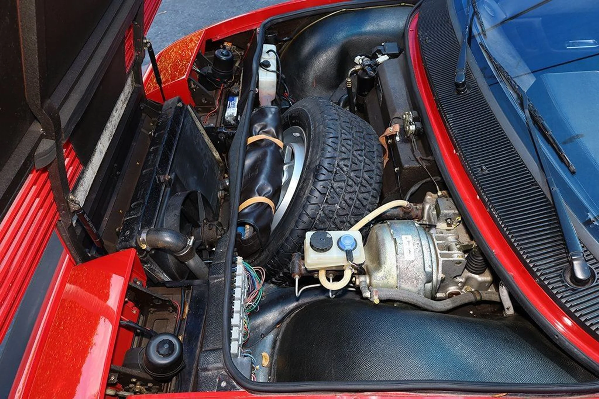 mph024_1295194142_used_1985_ferrari_mondial_quattrovalvolecabriolet_6305_21342573_25_1024_3c68af332a