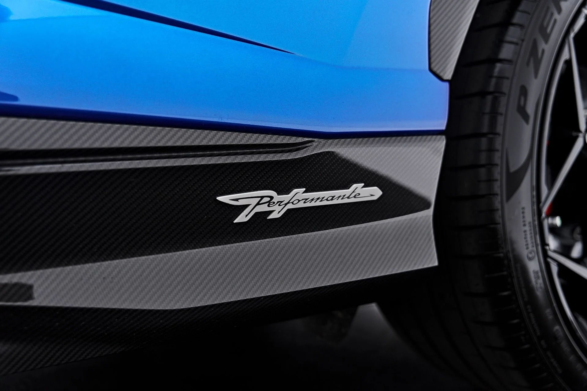 mph024_1295335097_Used_2023_Lamborghini_Urus_Performante_1790208829_bc691b05a2