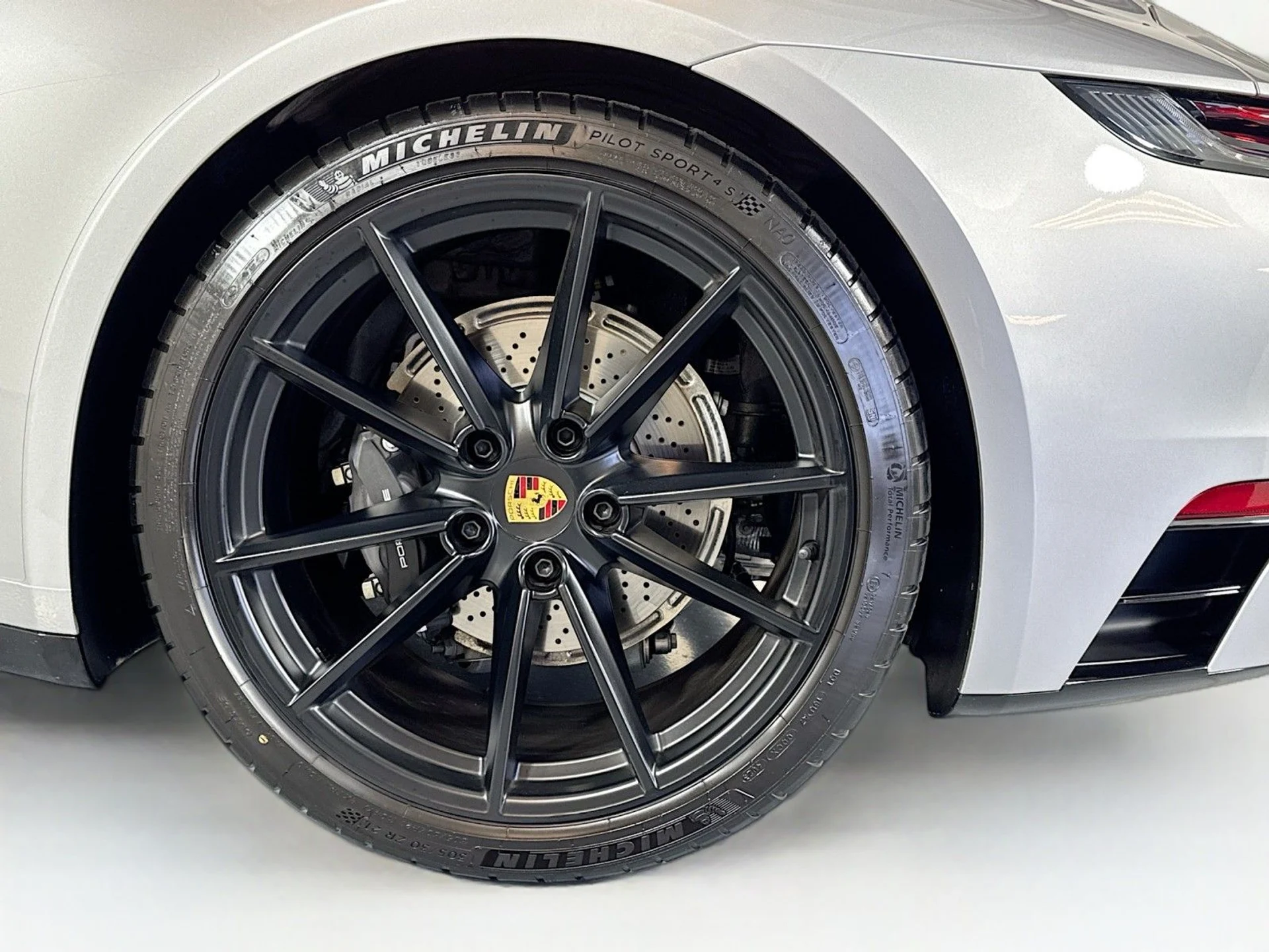 mph024_129551558_7b263f9dcbd2f241a6de2bc829df2428_b4ef894956