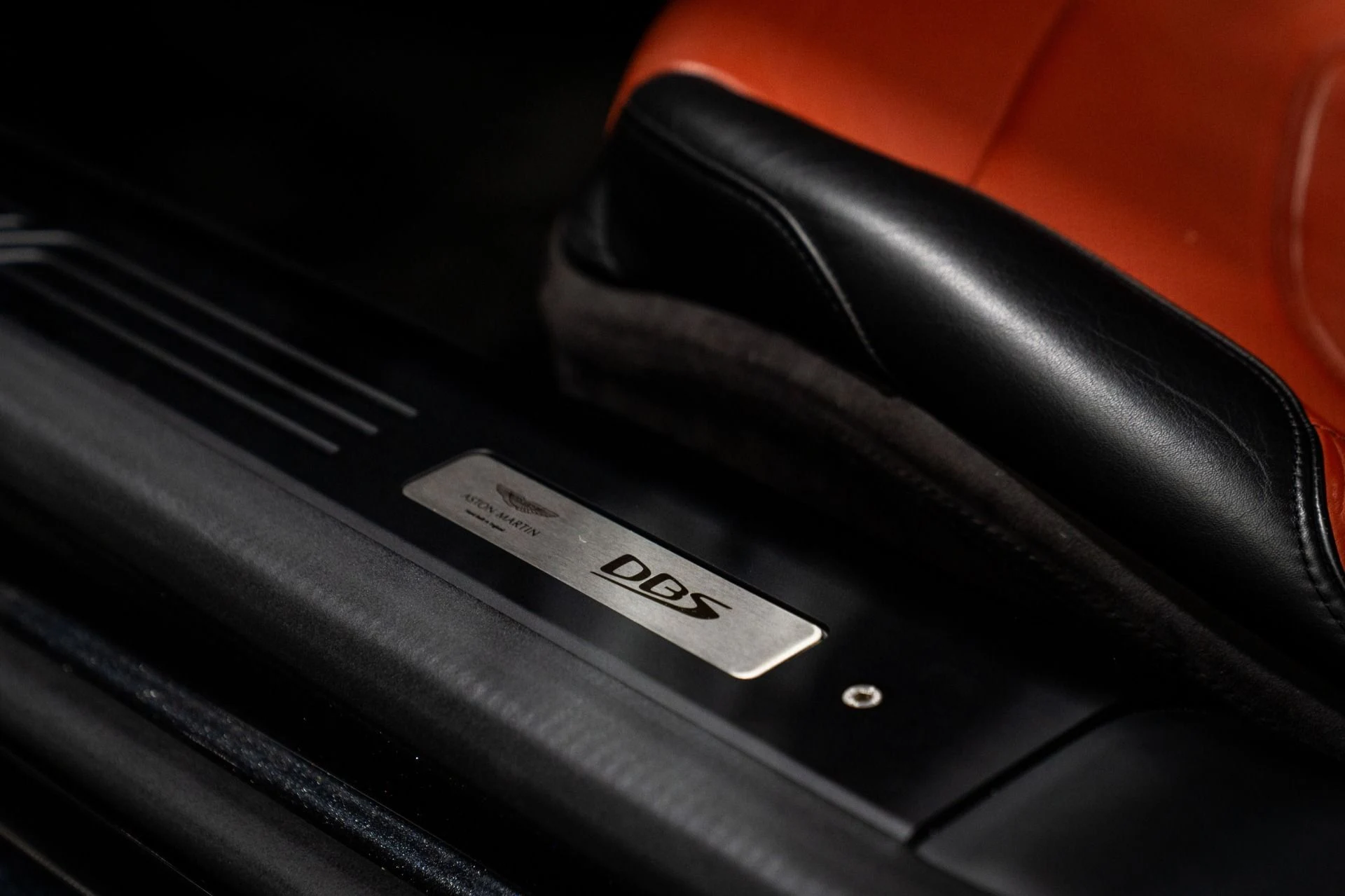 mph024_1297322109_Used_2020_Aston_Martin_DBS_Superleggera_1767994739_39a9ea57cc