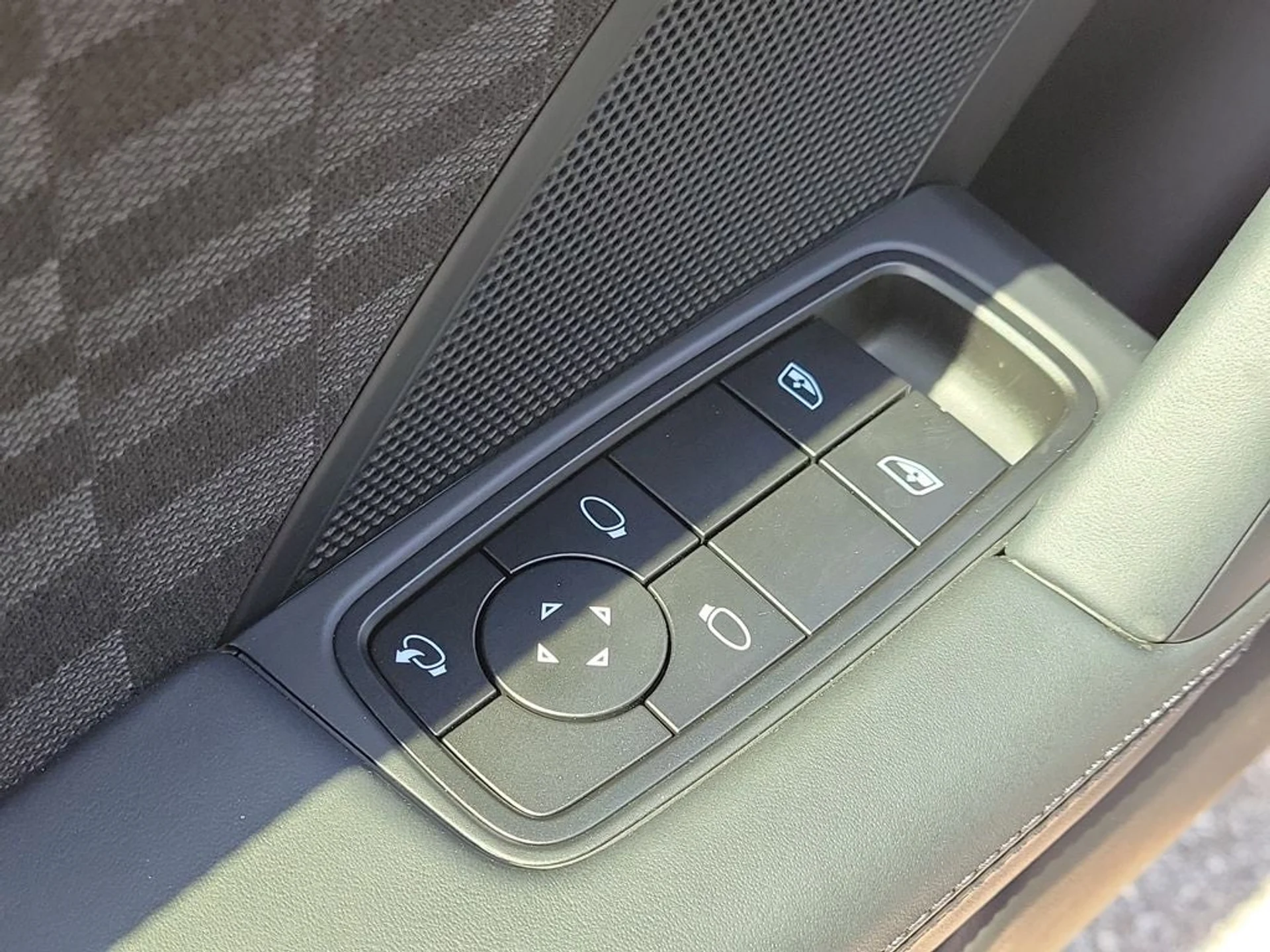 mph024_1300102477_25_f330f18e92