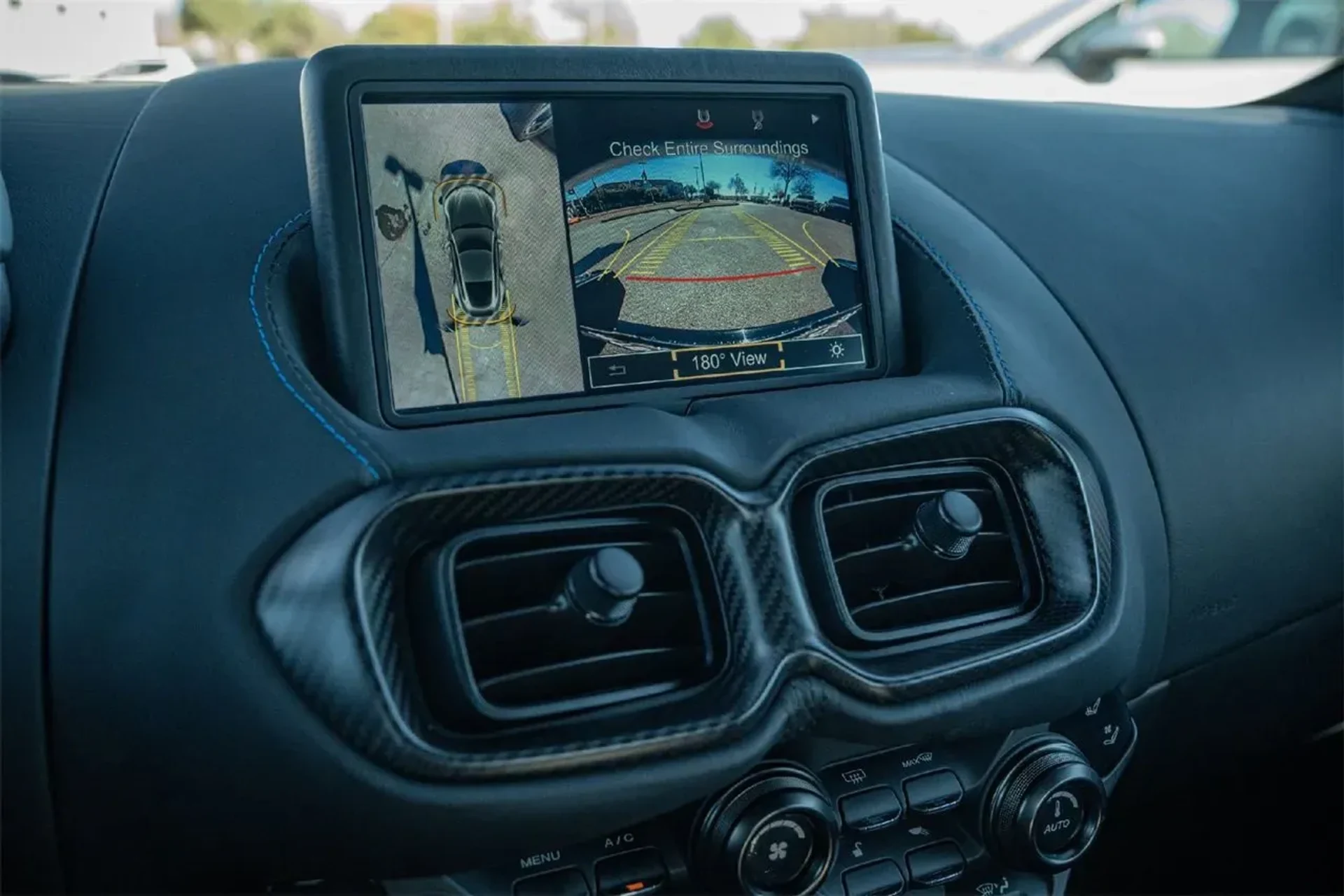 mph024_130267513_90ee16a46bee48748678c7e24821840b_87d41e977e