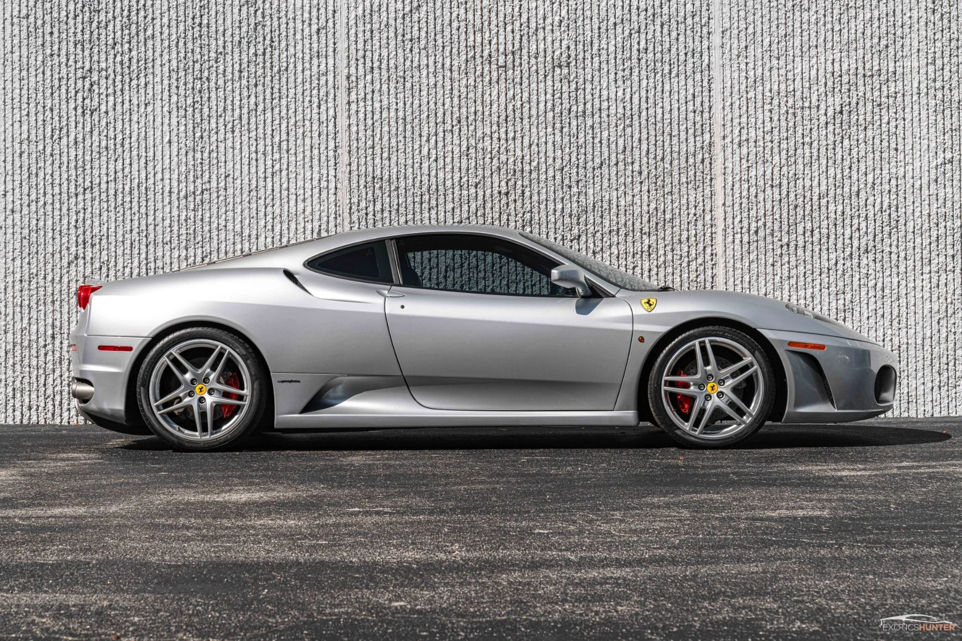 mph024_1313987809_Used_2007_Ferrari_F430_in_Nurburgring_Silver_w_Daytona_Style_Seats_Carbon_Interior_Trim_1708461964_3dec259dbe