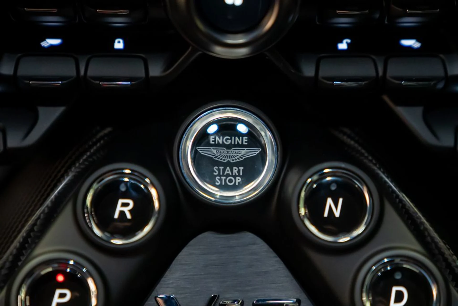 mph024_1317422805_aston_martin_vantage_2023_jpg_v_1768855591_19adb8acba