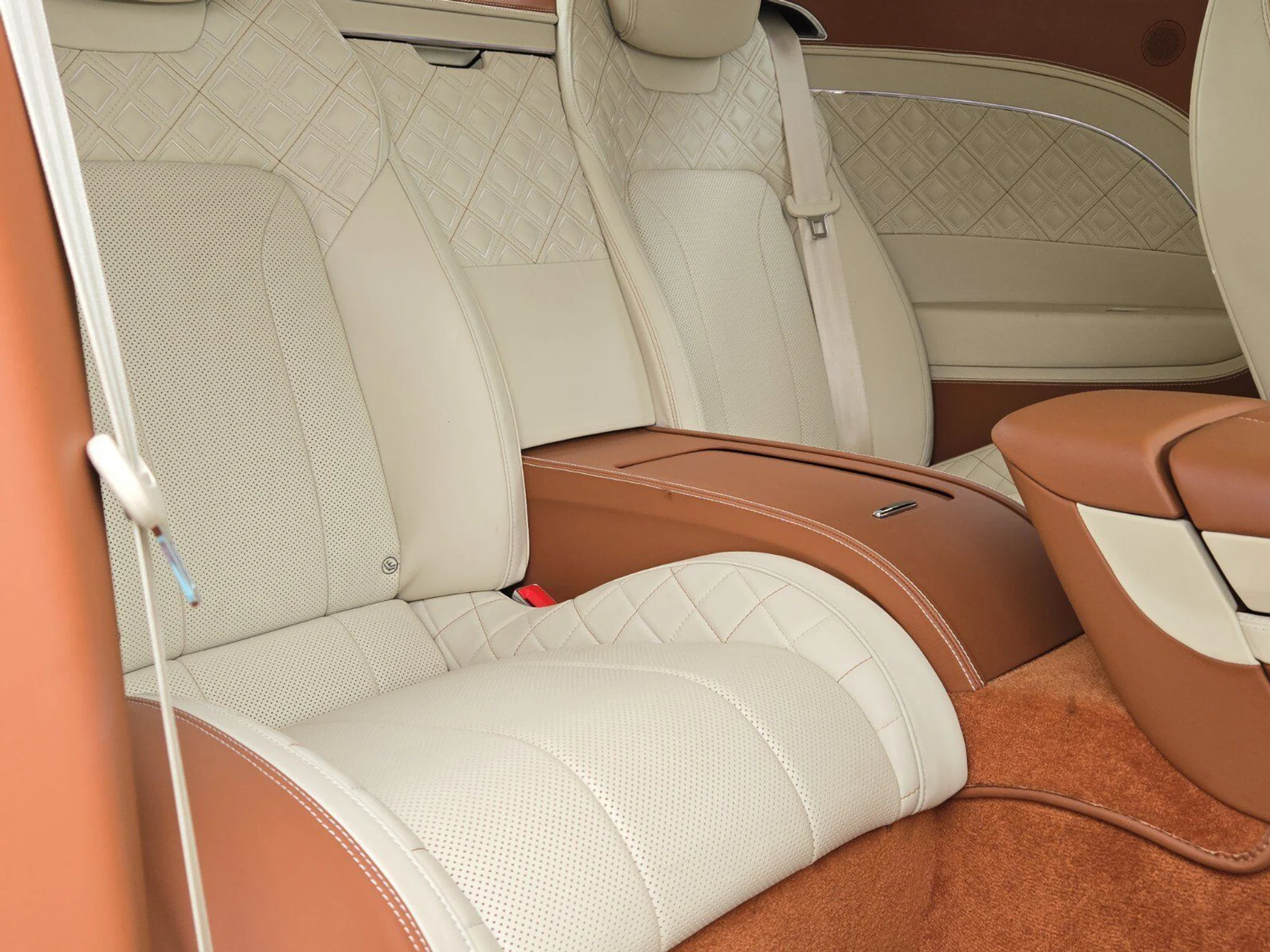 mph024_1320163838_1691137dbca0779ce602894c130724e2x_6046e0a59b