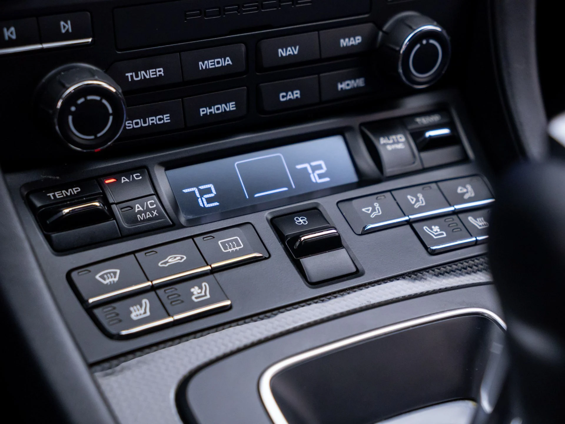 mph024_132388803_4464377f7b6815addd425aaa28508392x_bad3750dca